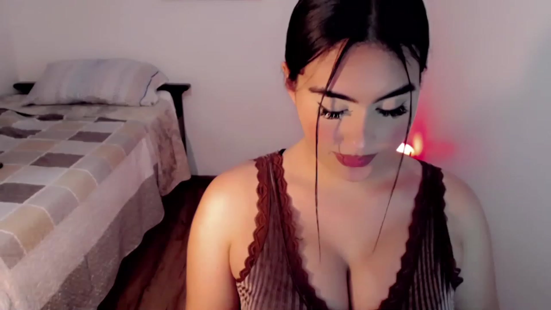 Gallery image thumbnail from hannahill's myfreecams stream on, 12/31/2022, 20:48 image 1 of 20