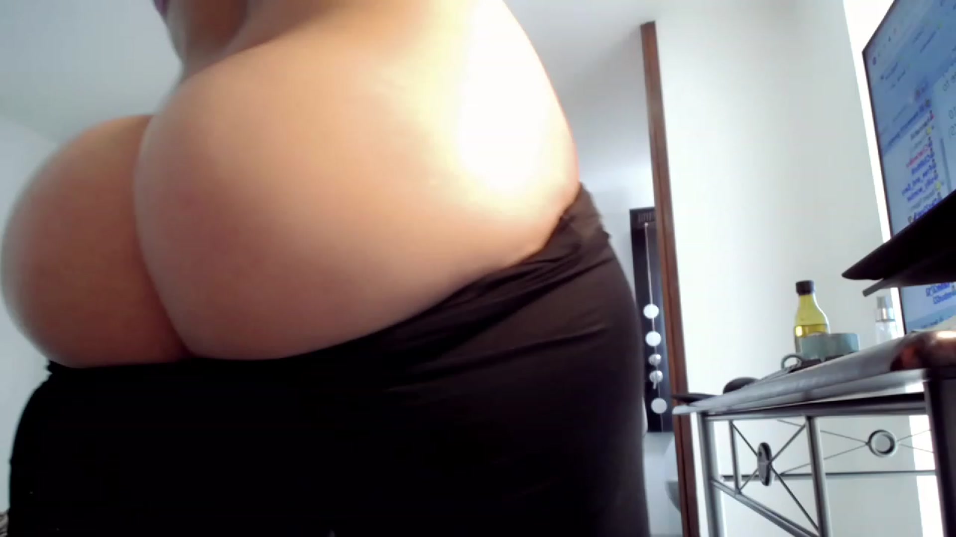 Gallery image thumbnail from hannahill's myfreecams stream on, 01/21/2023, 18:12 image 10 of 20