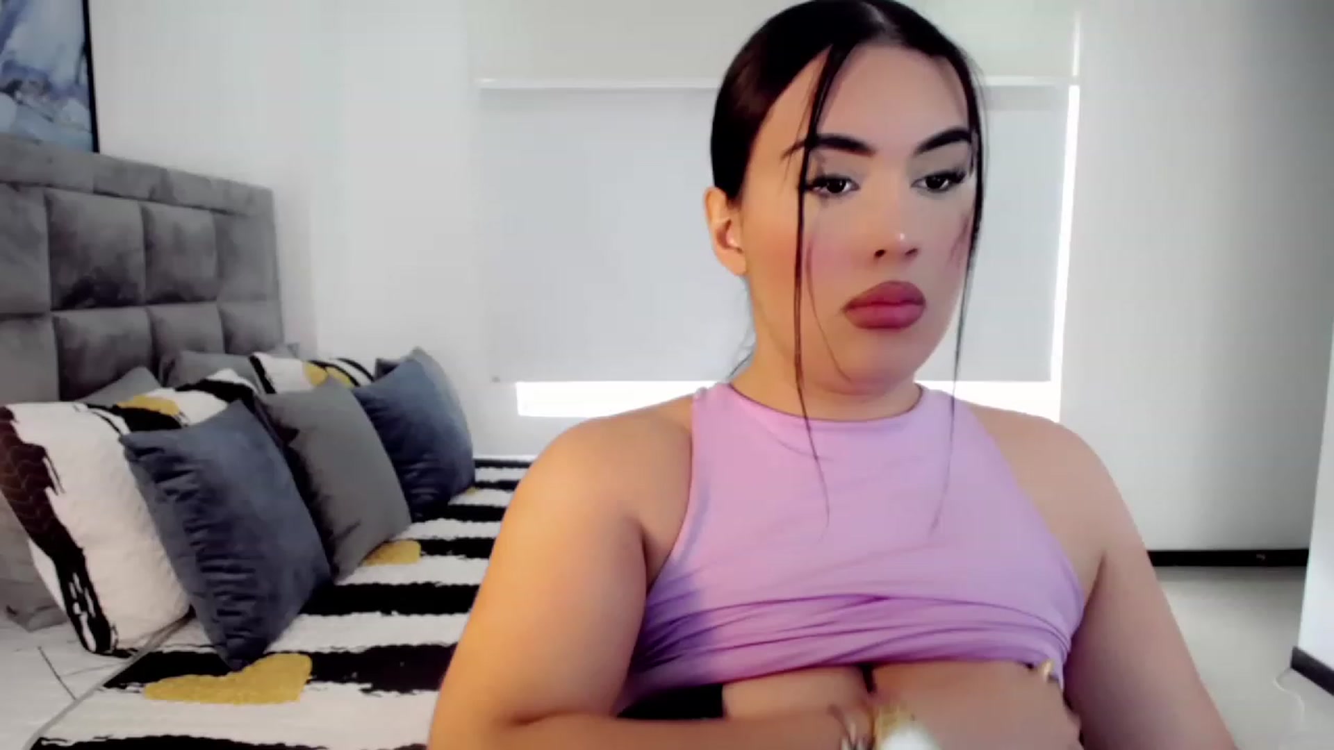 Gallery image thumbnail from hannahill's myfreecams stream on, 01/21/2023, 18:12 image 1 of 20