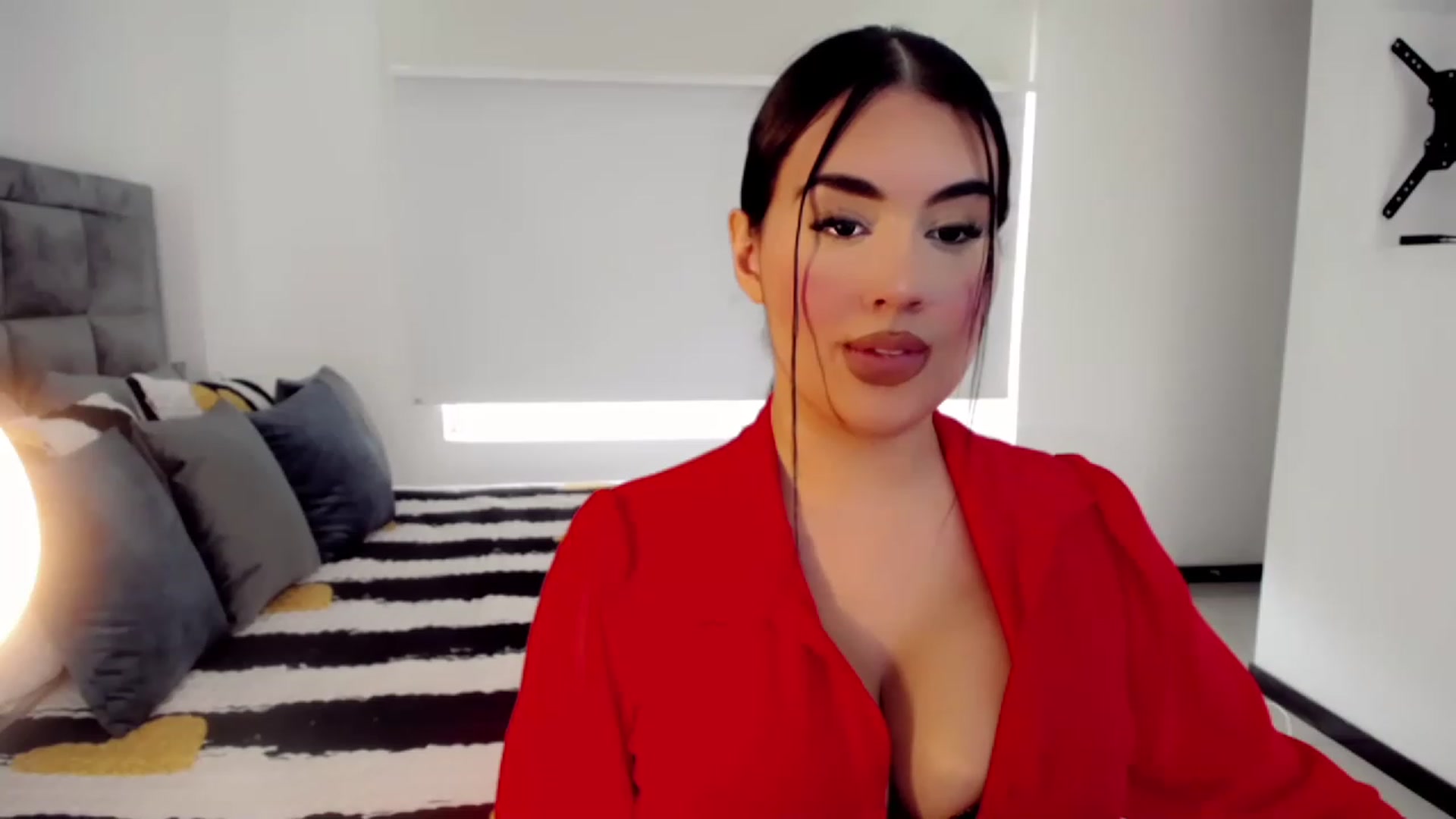 Gallery image thumbnail from hannahill's myfreecams stream on, 01/22/2023, 19:00 image 14 of 20