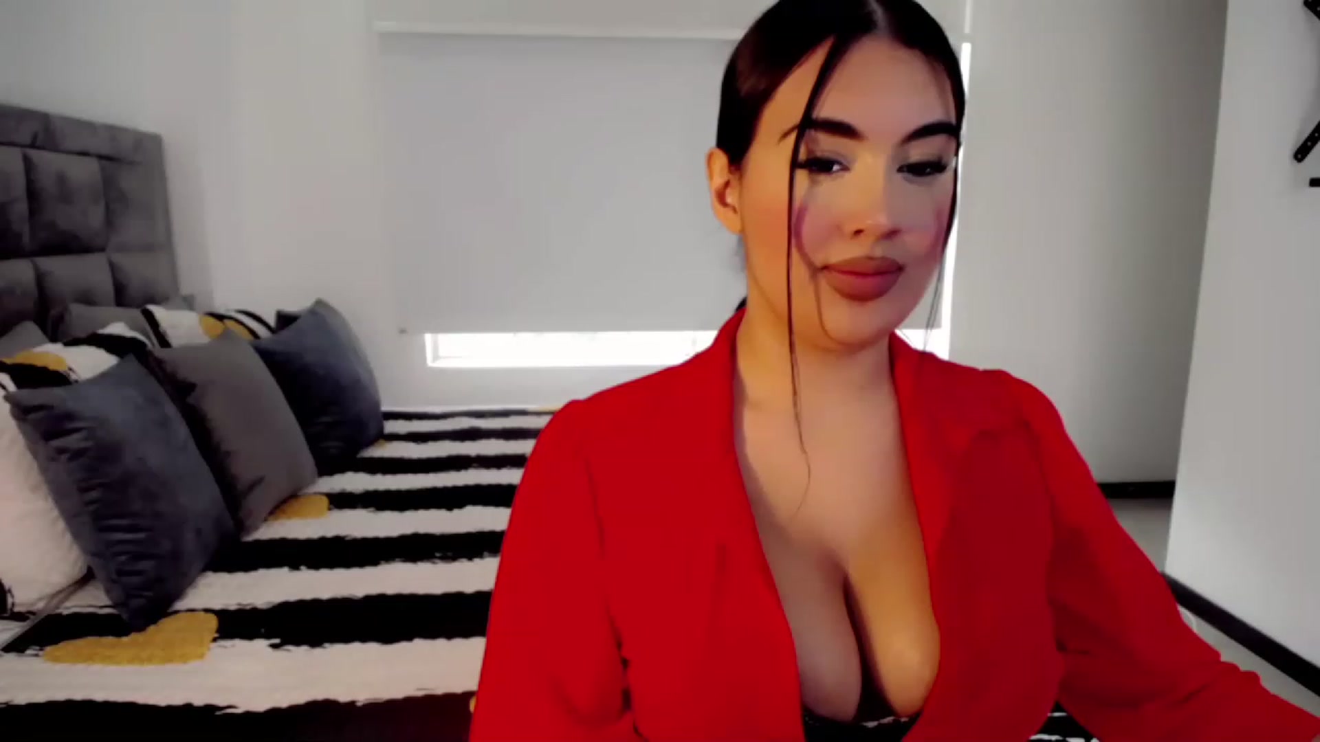Gallery image thumbnail from hannahill's myfreecams stream on, 01/22/2023, 19:00 image 8 of 20