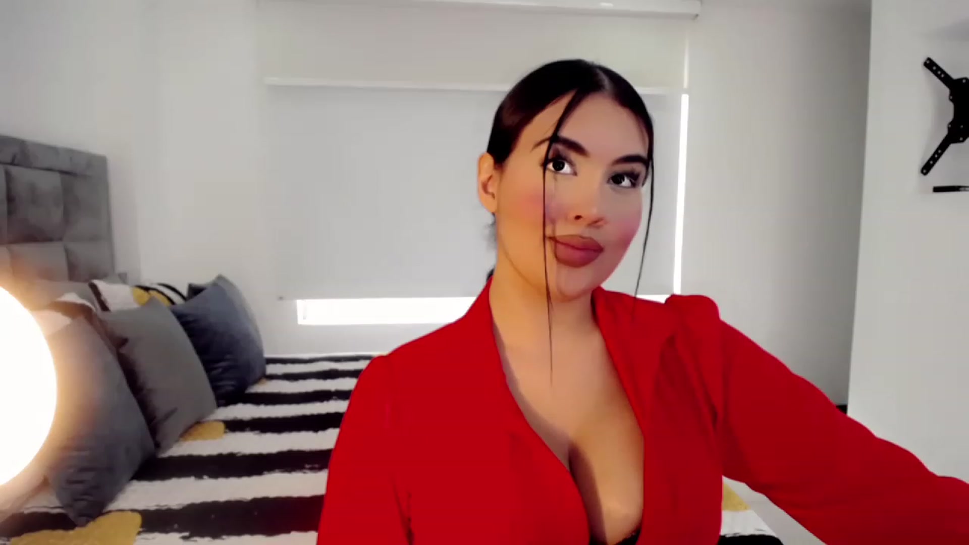 Gallery image thumbnail from hannahill's myfreecams stream on, 01/22/2023, 19:00 image 16 of 20