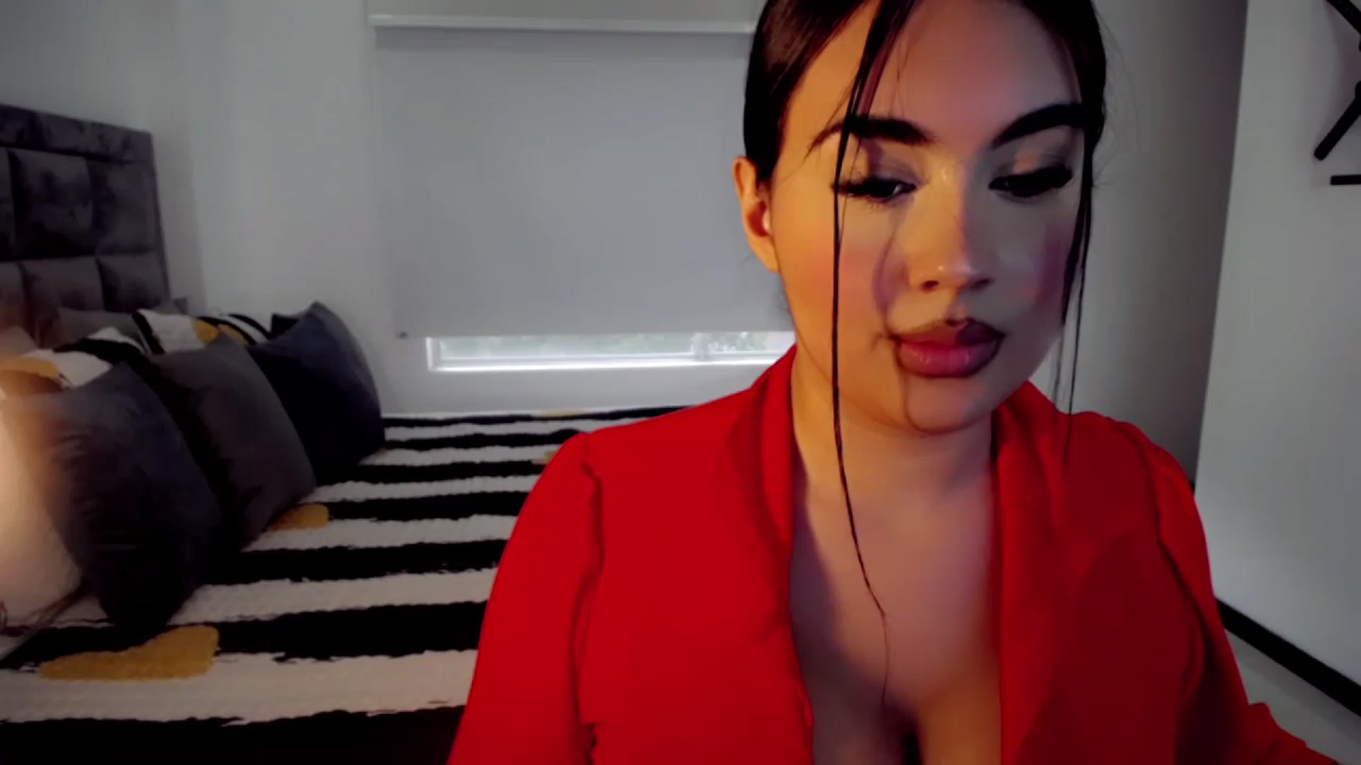Gallery image thumbnail from hannahill's myfreecams stream on, 01/22/2023, 21:05 image 12 of 20
