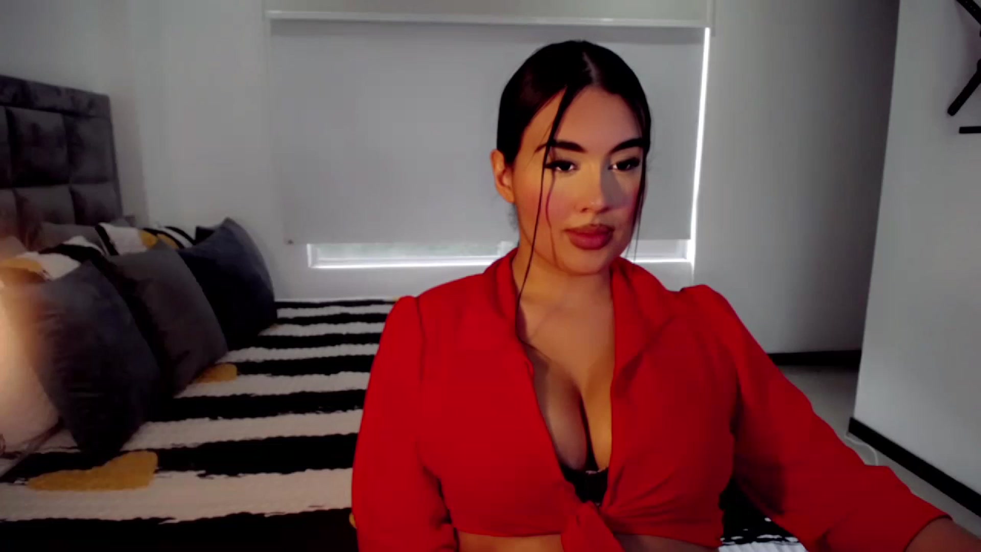 Gallery image thumbnail from hannahill's myfreecams stream on, 01/22/2023, 21:05 image 14 of 20