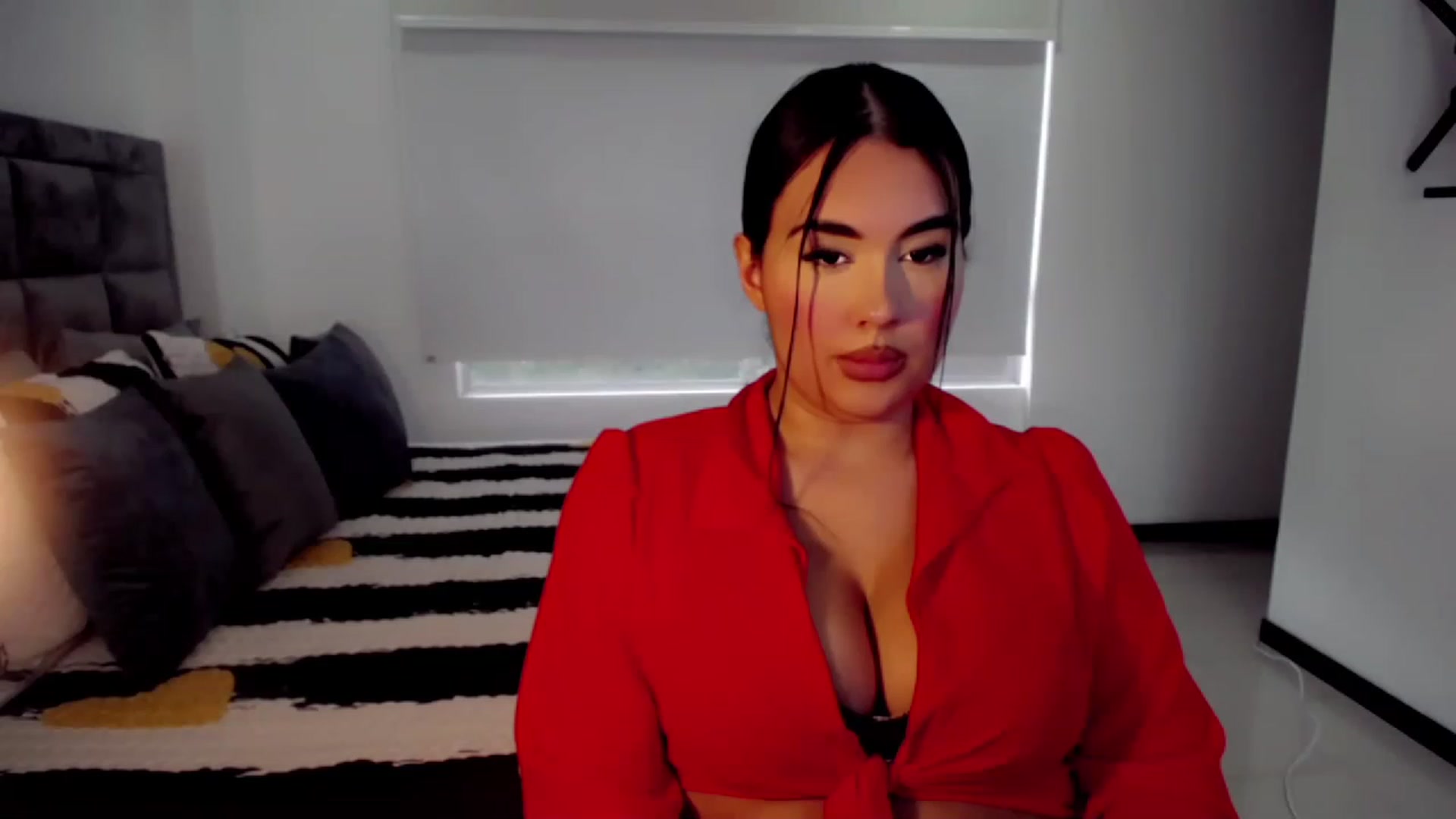 Gallery image thumbnail from hannahill's myfreecams stream on, 01/22/2023, 21:05 image 15 of 20