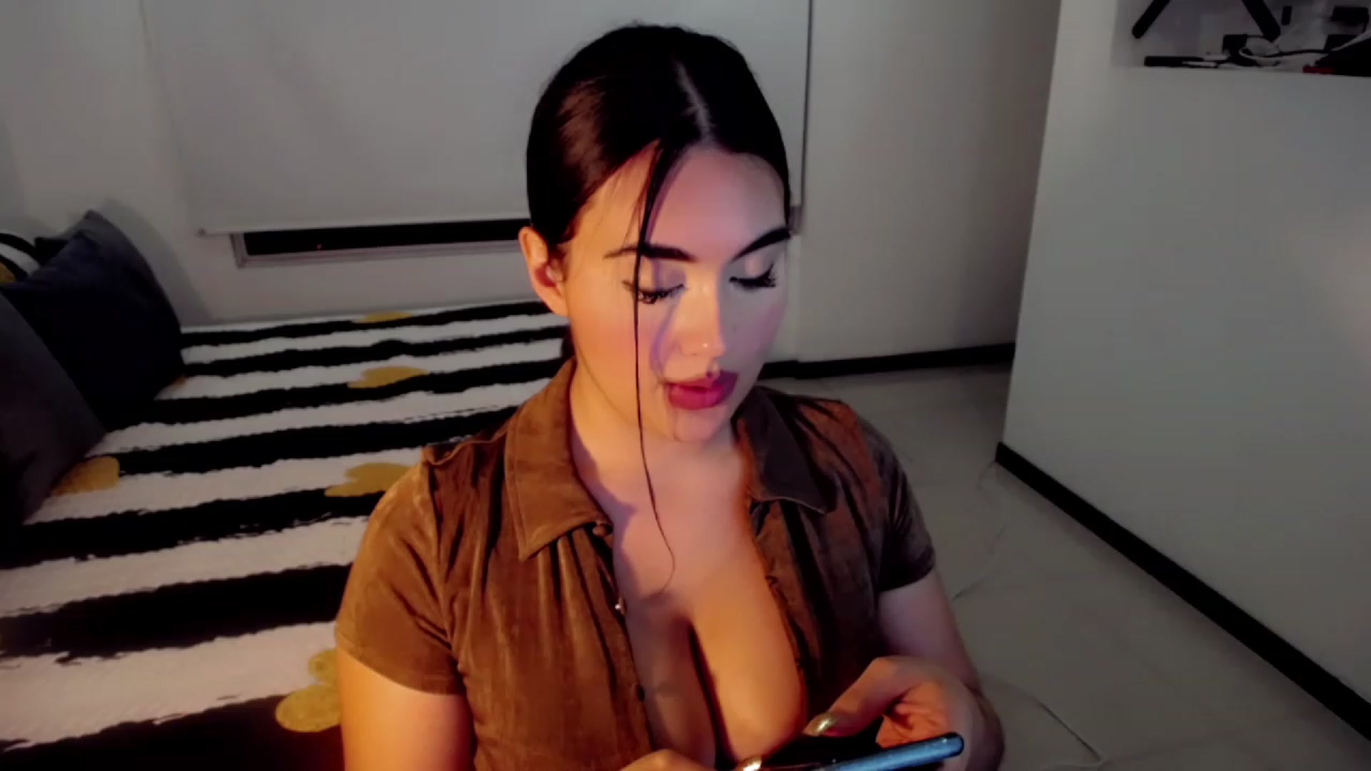 Gallery image thumbnail from hannahill's myfreecams stream on, 01/23/2023, 02:16 image 4 of 20