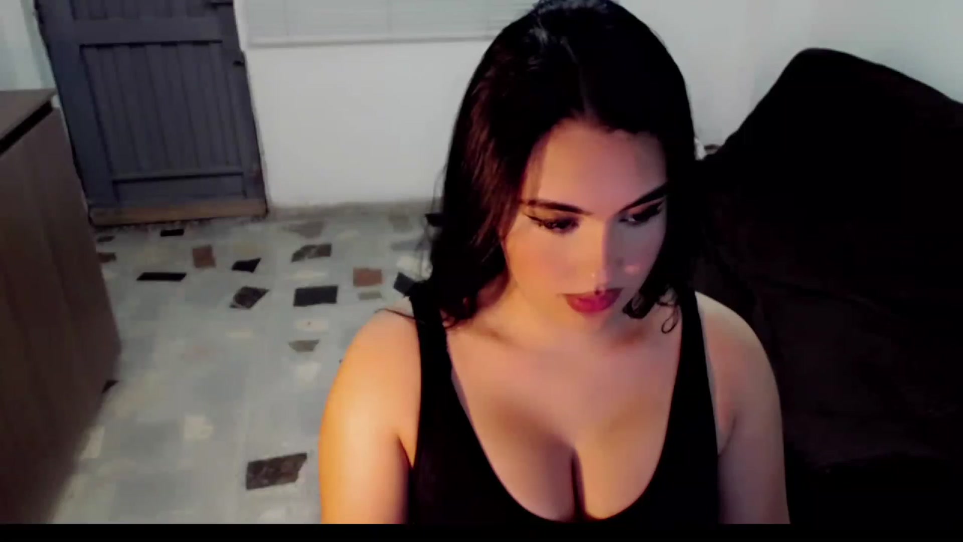 Gallery image thumbnail from hannahill's myfreecams stream on, 01/31/2023, 07:09 image 6 of 20