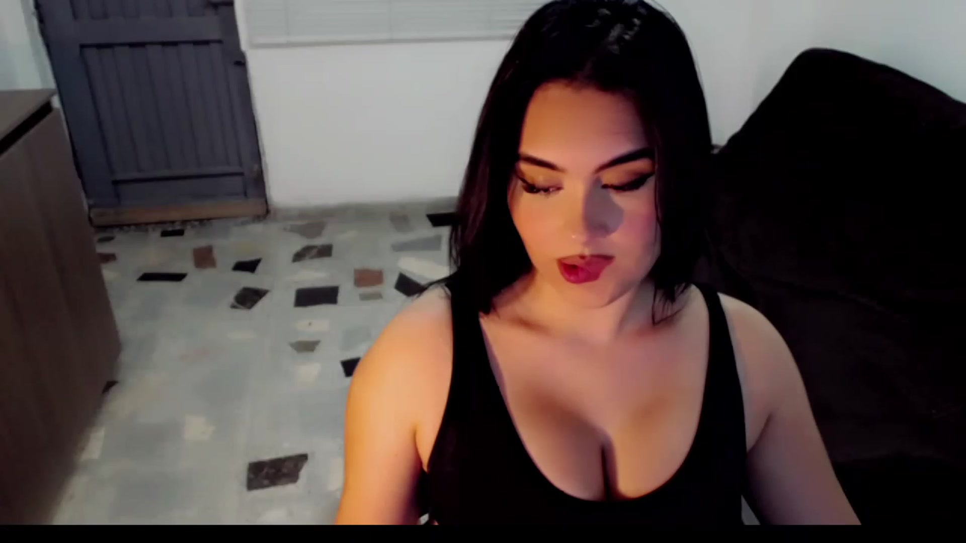 Gallery image thumbnail from hannahill's myfreecams stream on, 01/31/2023, 07:09 image 15 of 20