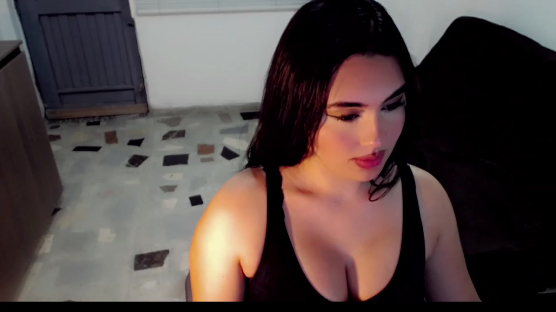 Gallery image thumbnail from hannahill's myfreecams stream on, 01/31/2023, 07:57 image 11 of 20