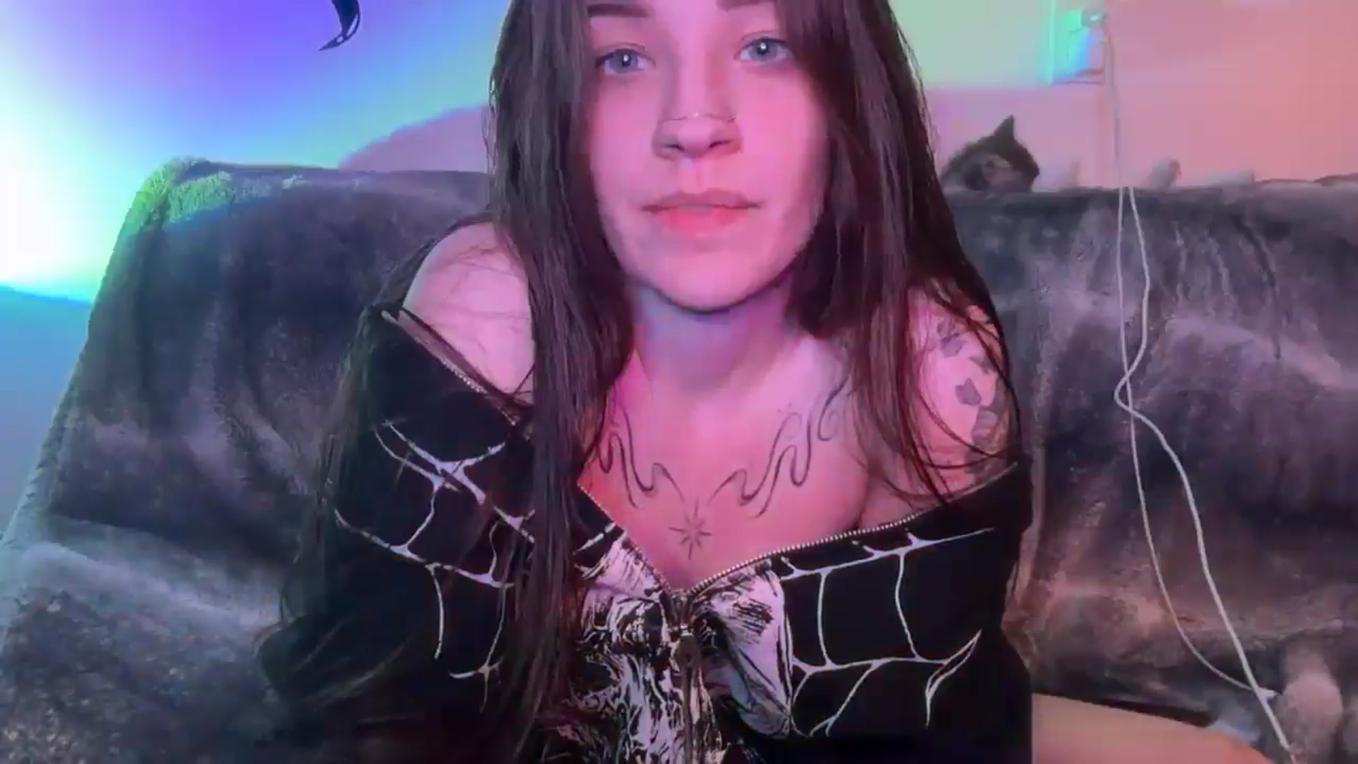 Gallery image thumbnail from hannahtaylor's myfreecams stream on, 04/18/2026, 10:55 image 9 of 20