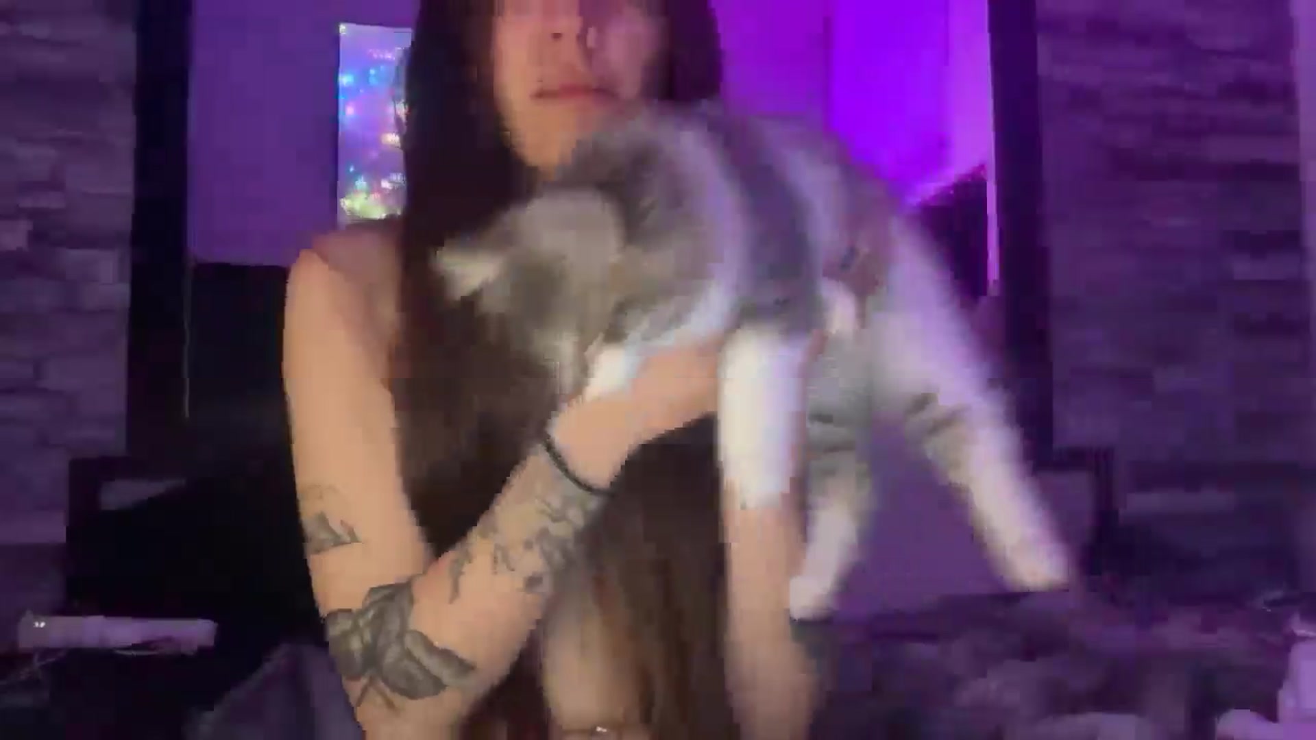 Gallery image thumbnail from hannahtaylor's myfreecams stream on, 04/23/2026, 12:28 image 19 of 20