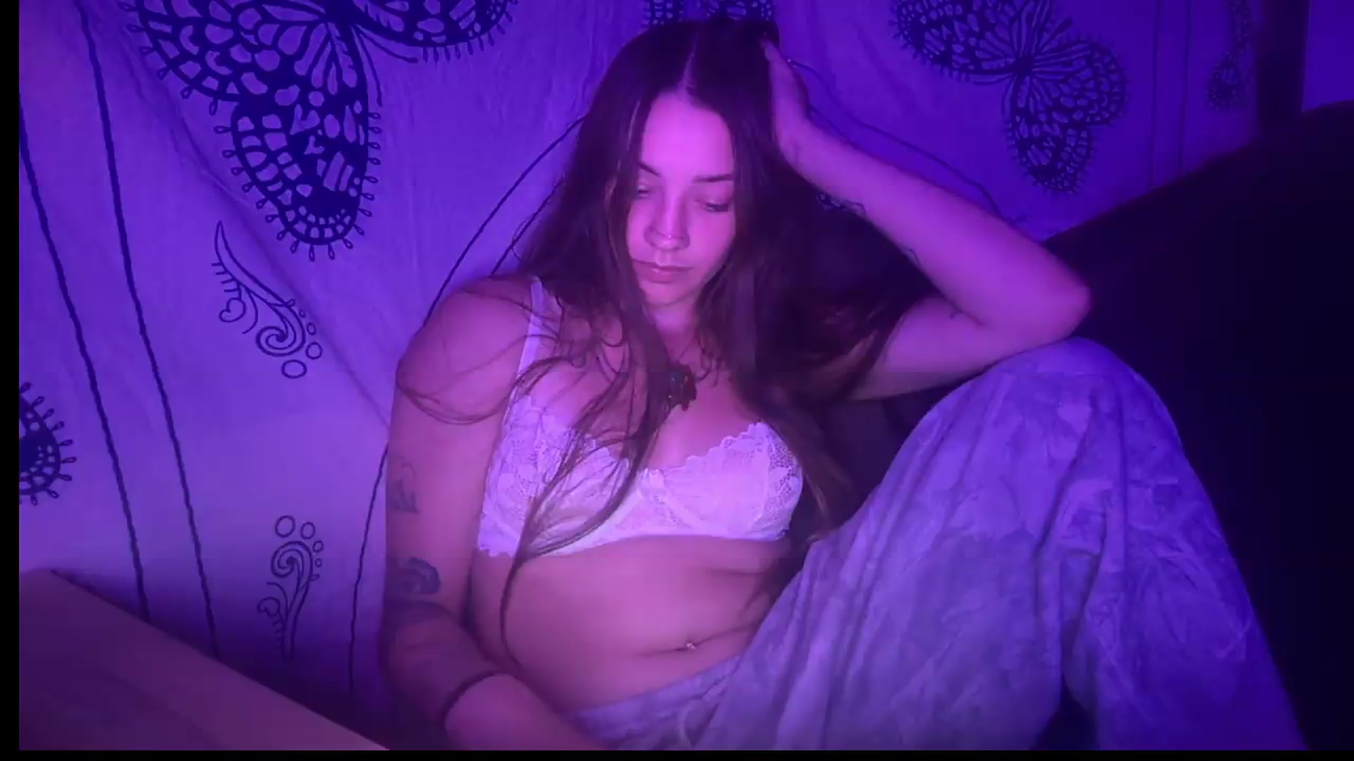 Gallery image thumbnail from hannahtaylor's myfreecams stream on, 07/03/2026, 06:45 image 12 of 20