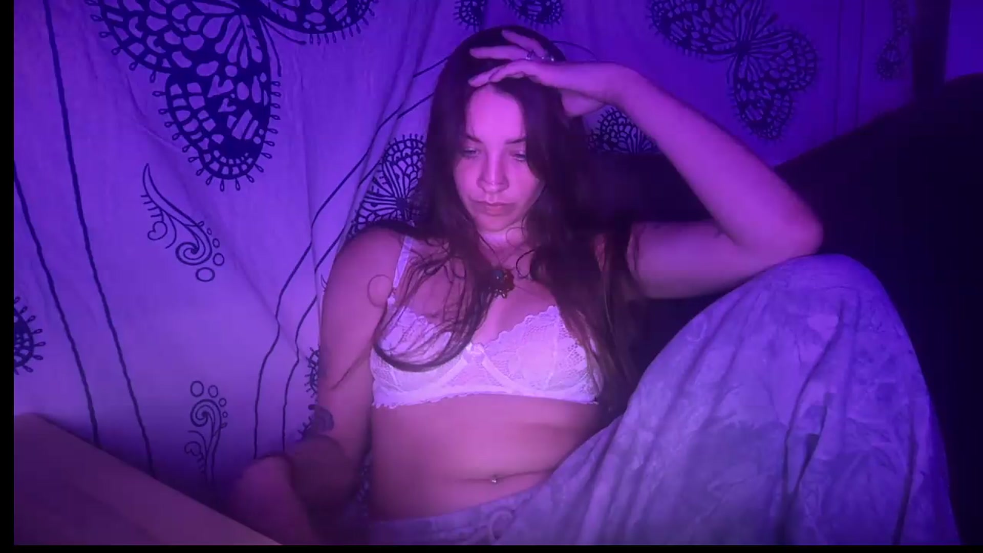 Gallery image thumbnail from hannahtaylor's myfreecams stream on, 07/03/2026, 06:45 image 16 of 20