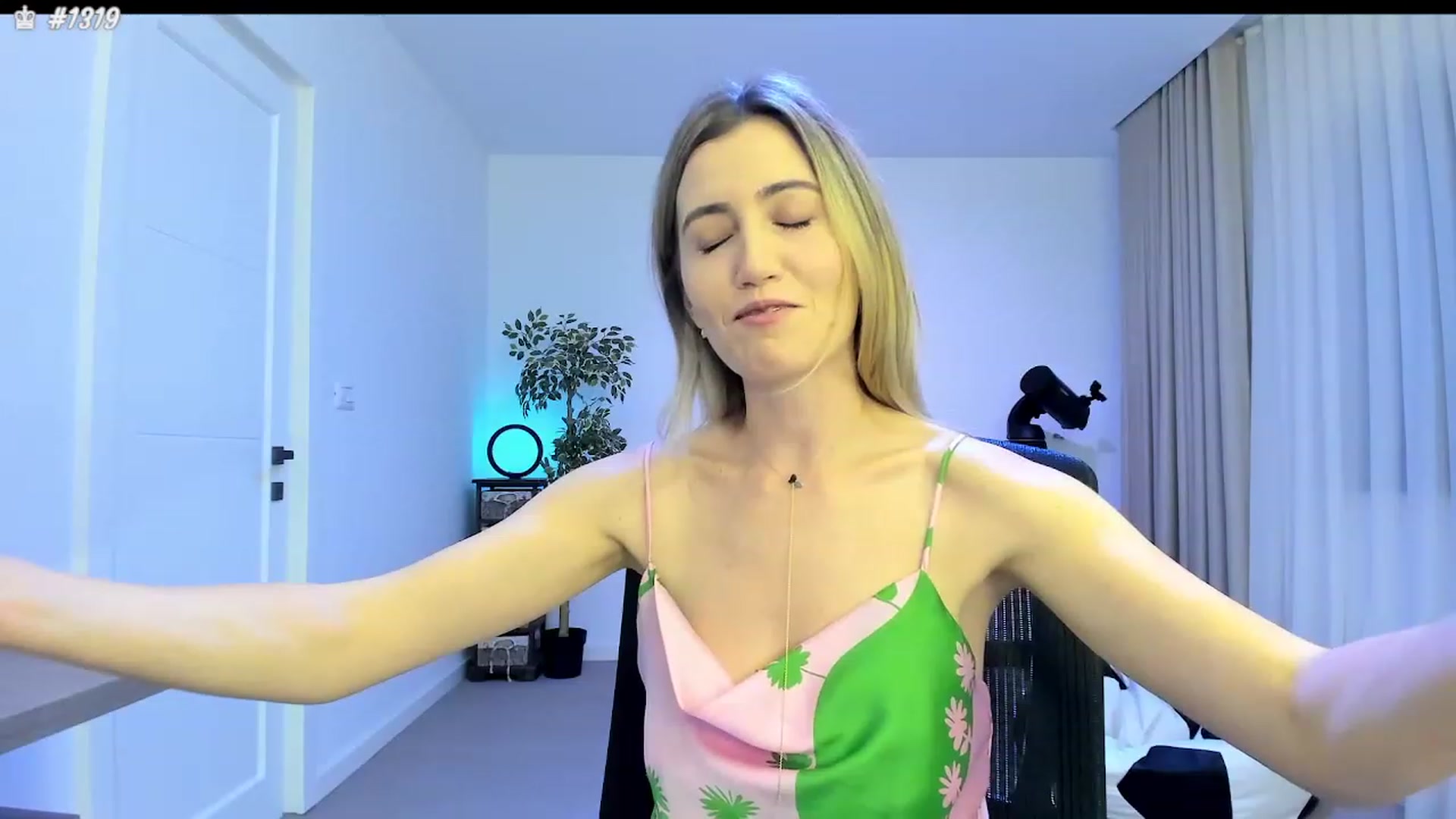 Gallery image thumbnail from happyendings_'s myfreecams stream on, 07/04/2023, 21:33 image 9 of 20