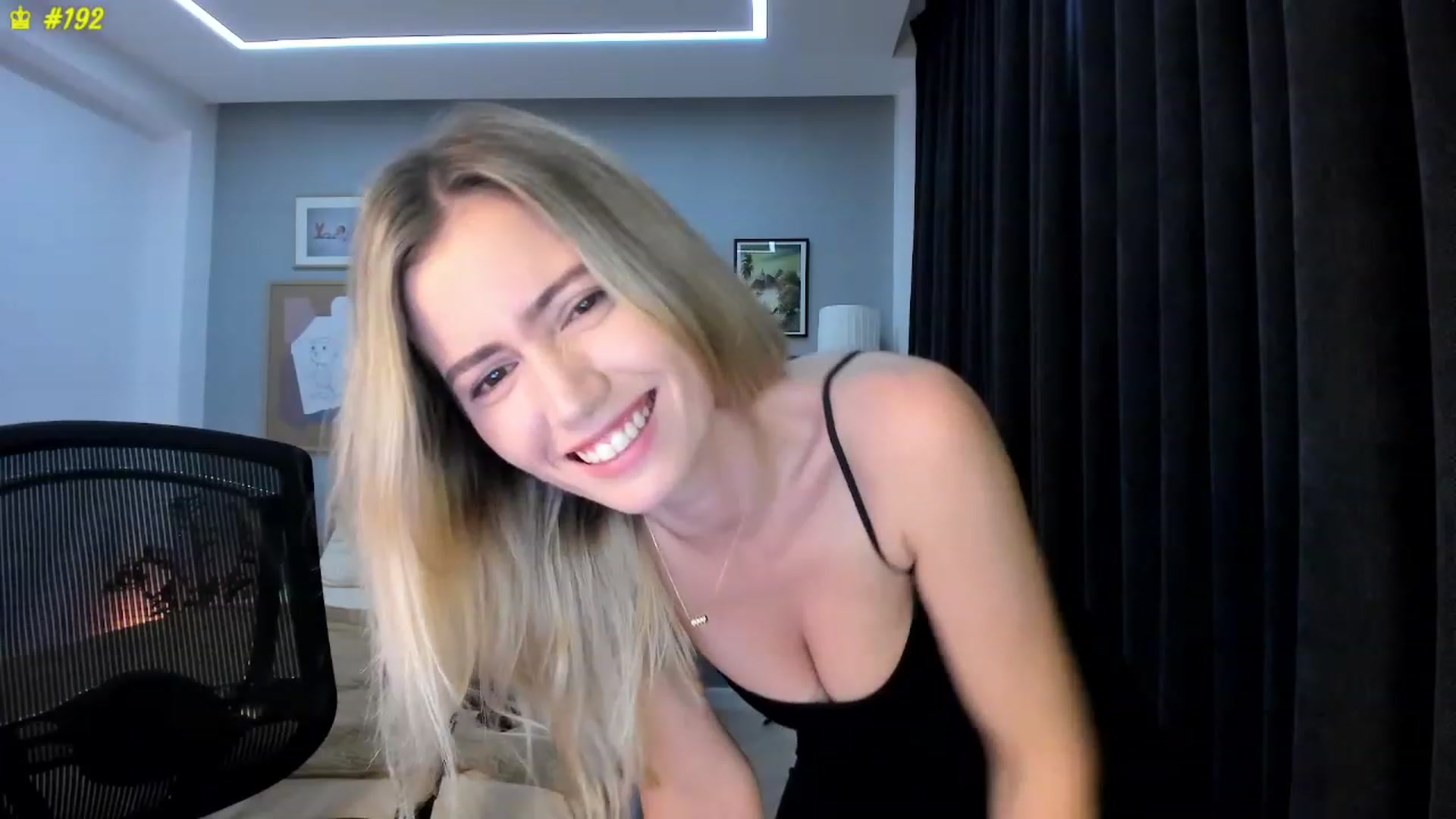 Gallery image thumbnail from happyendings_'s myfreecams stream on, 07/28/2023, 03:56 image 9 of 20