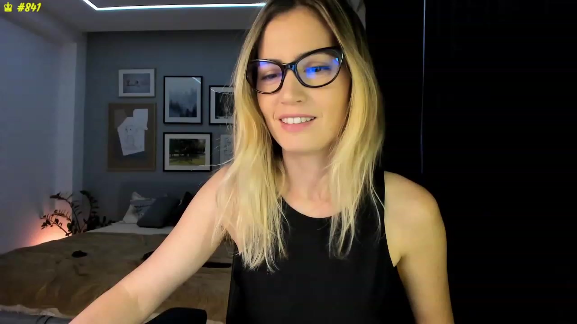 Gallery image thumbnail from happyendings_'s myfreecams stream on, 08/04/2023, 04:09 image 7 of 20