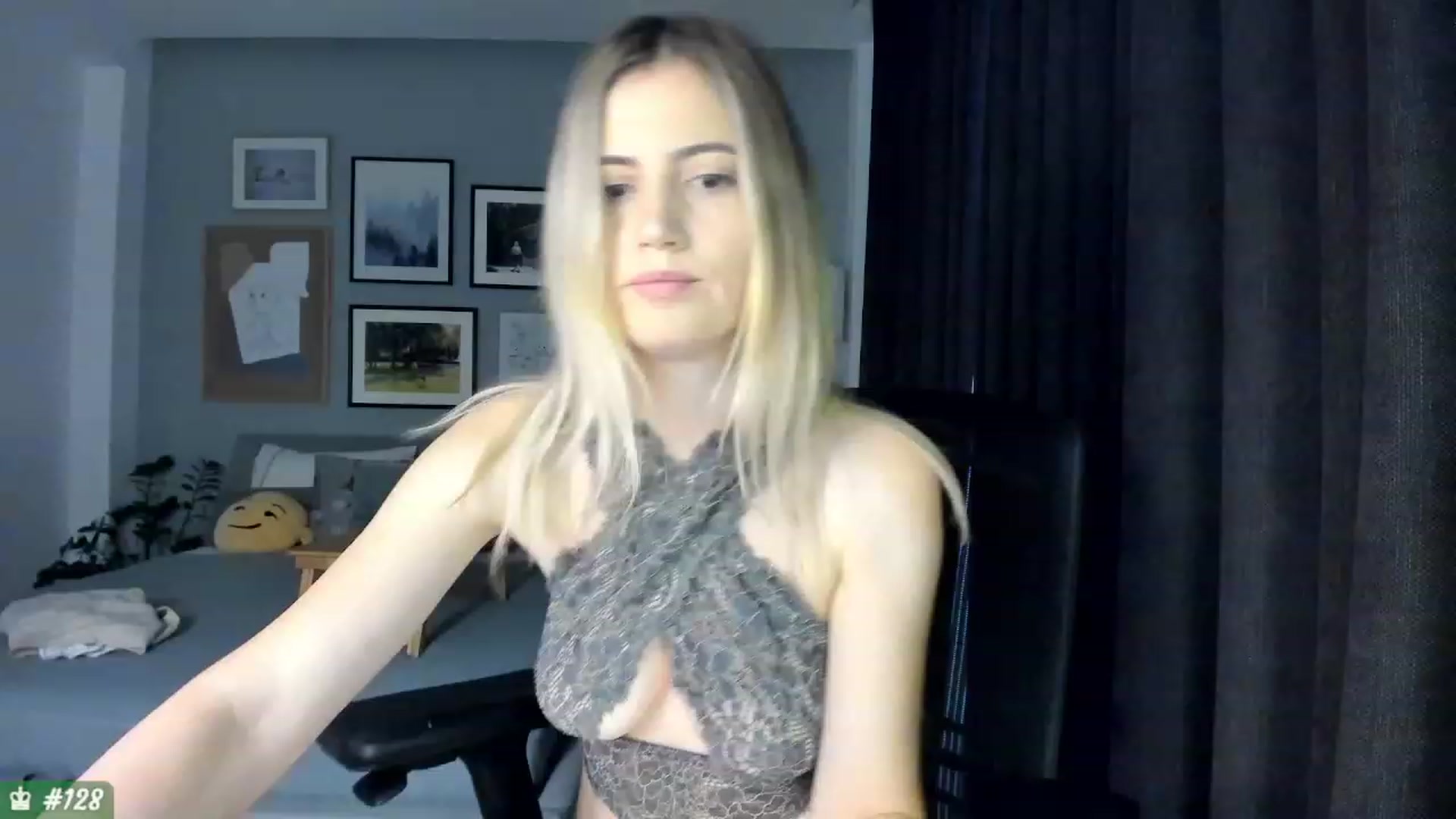 Gallery image thumbnail from happyendings_'s myfreecams stream on, 08/10/2023, 04:20 image 6 of 20