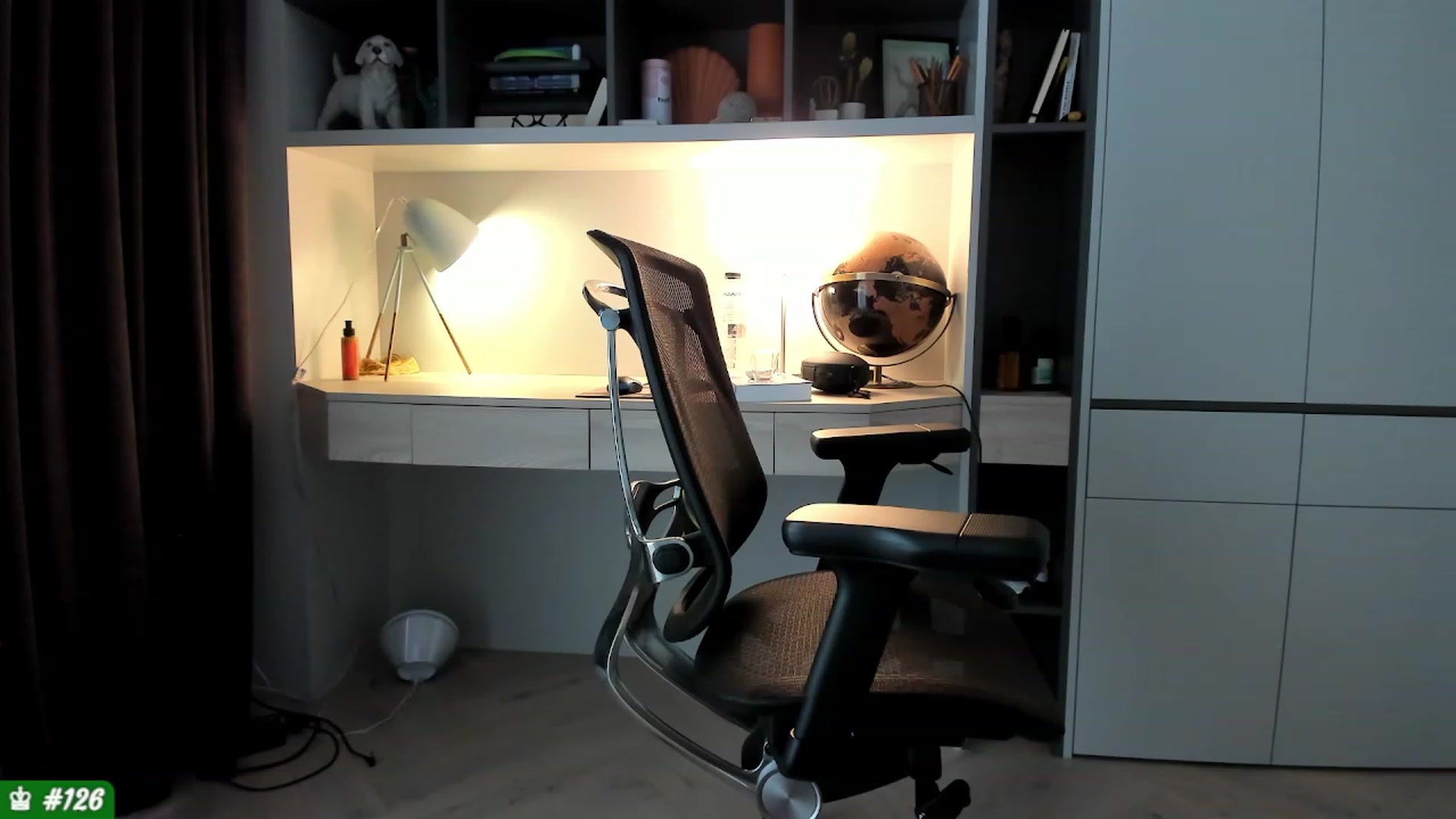 Gallery image thumbnail from happyendings_'s myfreecams stream on, 08/10/2023, 04:20 image 10 of 20