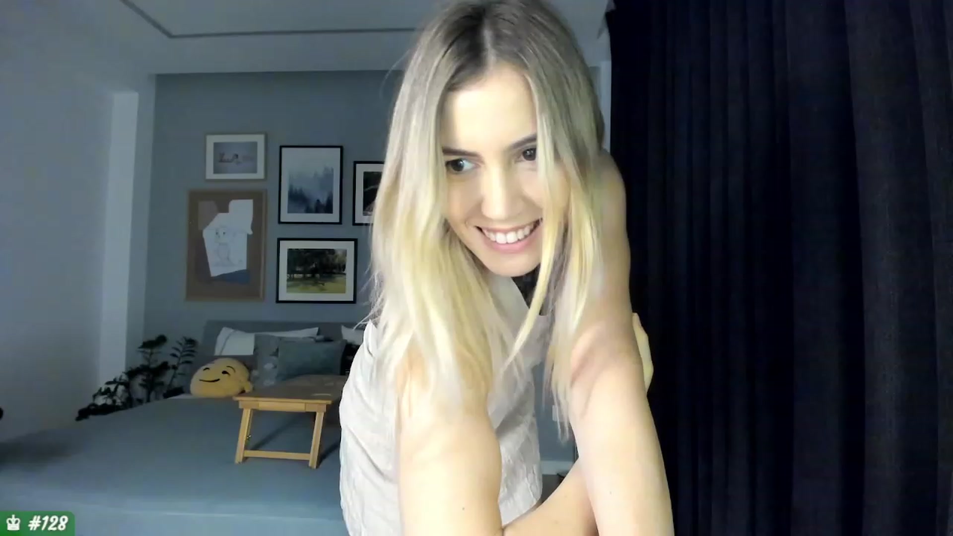 Gallery image thumbnail from happyendings_'s myfreecams stream on, 08/10/2023, 04:20 image 3 of 20