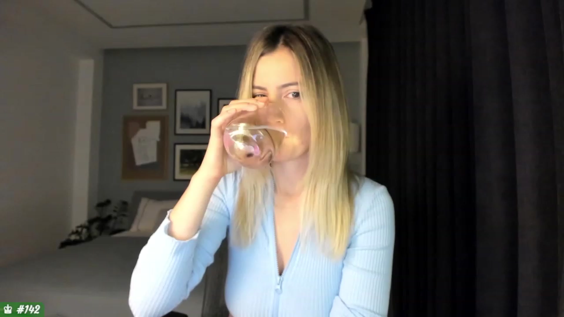 Gallery image thumbnail from happyendings_'s myfreecams stream on, 08/11/2023, 02:43 image 14 of 20
