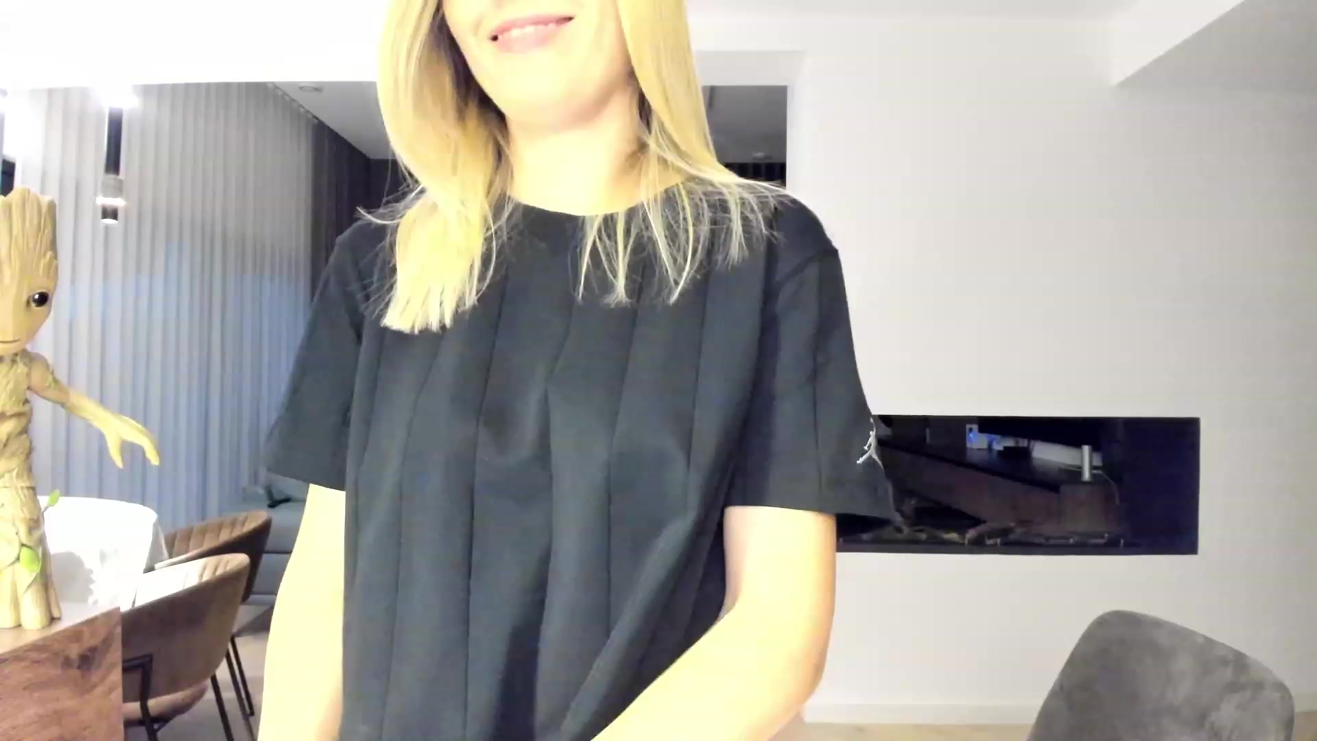 Gallery image thumbnail from happyendings_'s myfreecams stream on, 08/29/2023, 05:16 image 3 of 20