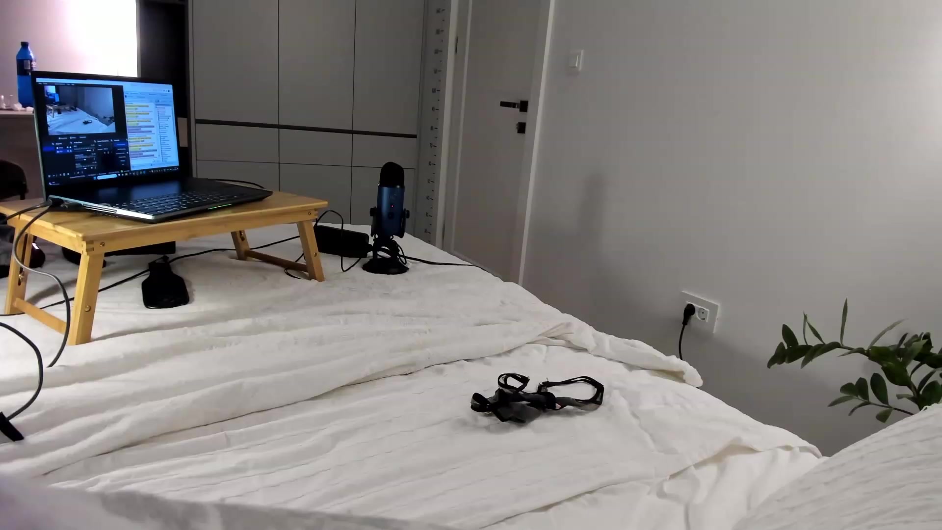 Gallery image thumbnail from happyendings_'s myfreecams stream on, 10/04/2023, 05:01 image 19 of 20