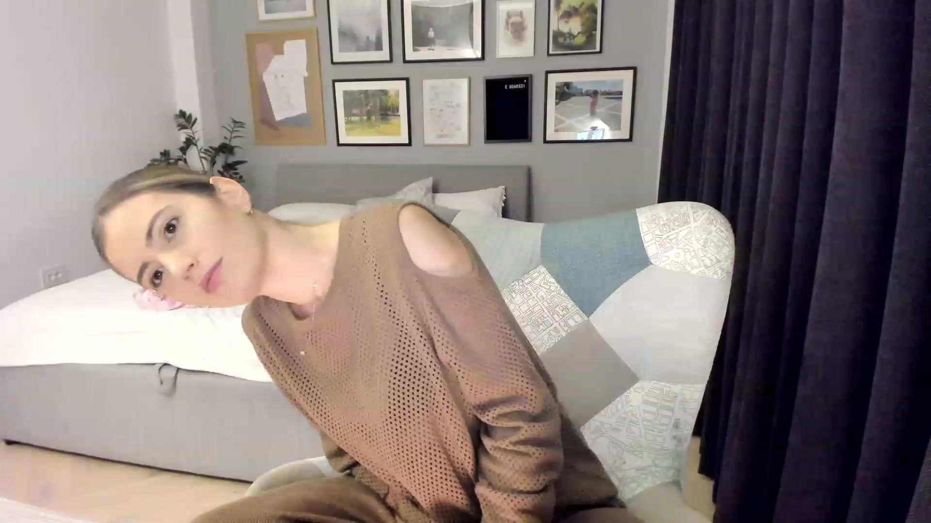 Gallery image thumbnail from happyendings_'s myfreecams stream on, 10/07/2023, 03:17 image 7 of 20