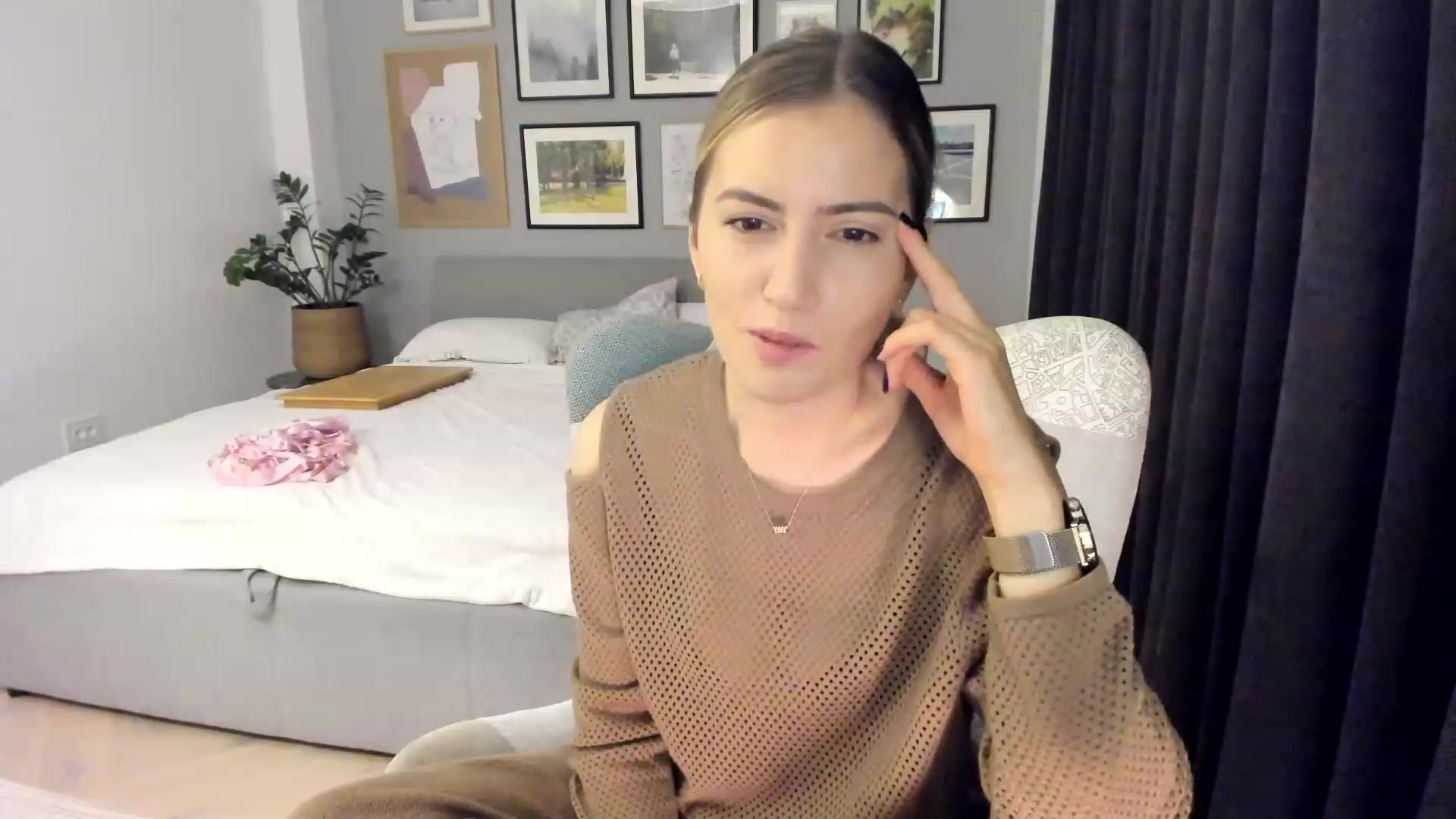 Gallery image thumbnail from happyendings_'s myfreecams stream on, 10/07/2023, 03:17 image 11 of 20