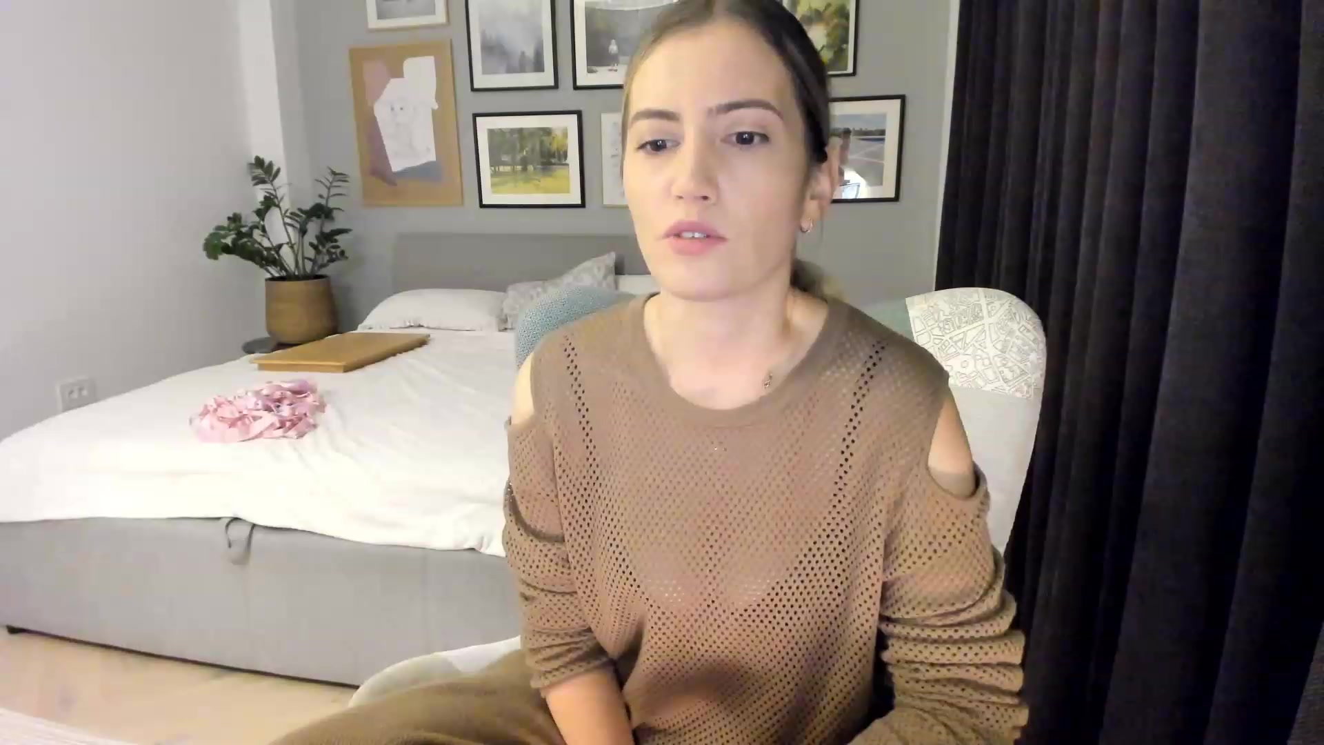 Gallery image thumbnail from happyendings_'s myfreecams stream on, 10/07/2023, 03:17 image 5 of 20