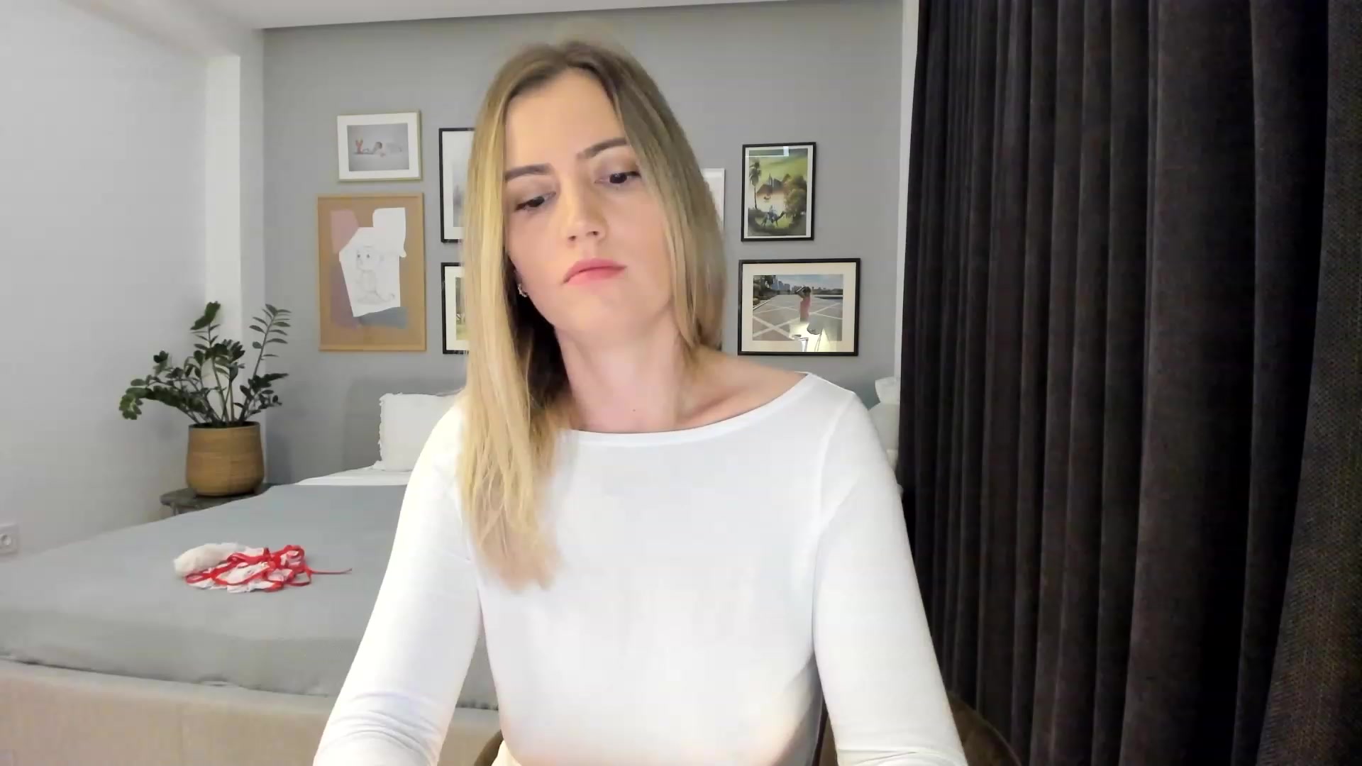 Gallery image thumbnail from happyendings_'s myfreecams stream on, 10/13/2023, 05:12 image 3 of 20