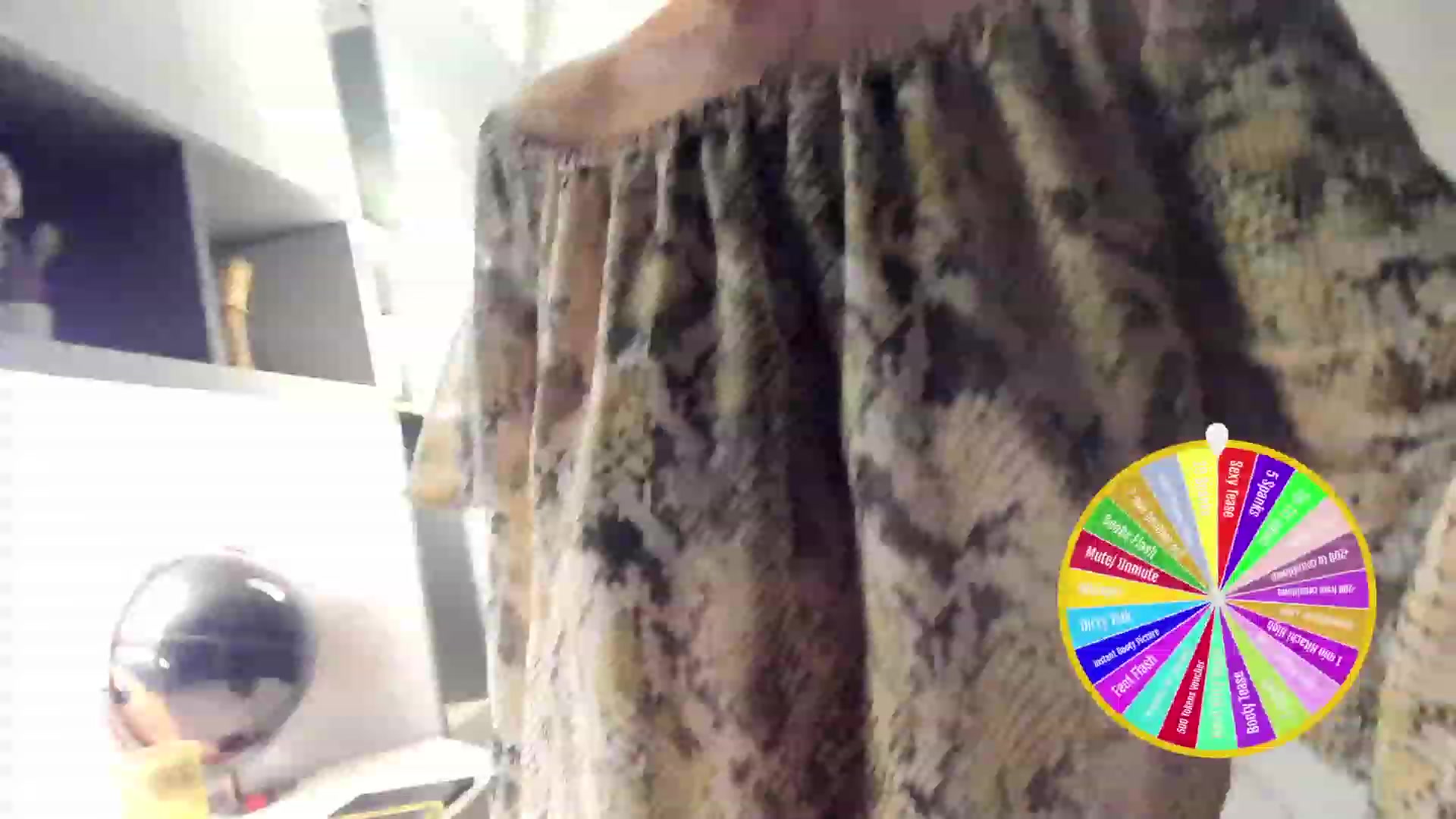 Gallery image thumbnail from happyendings_'s myfreecams stream on, 10/18/2023, 02:42 image 11 of 20