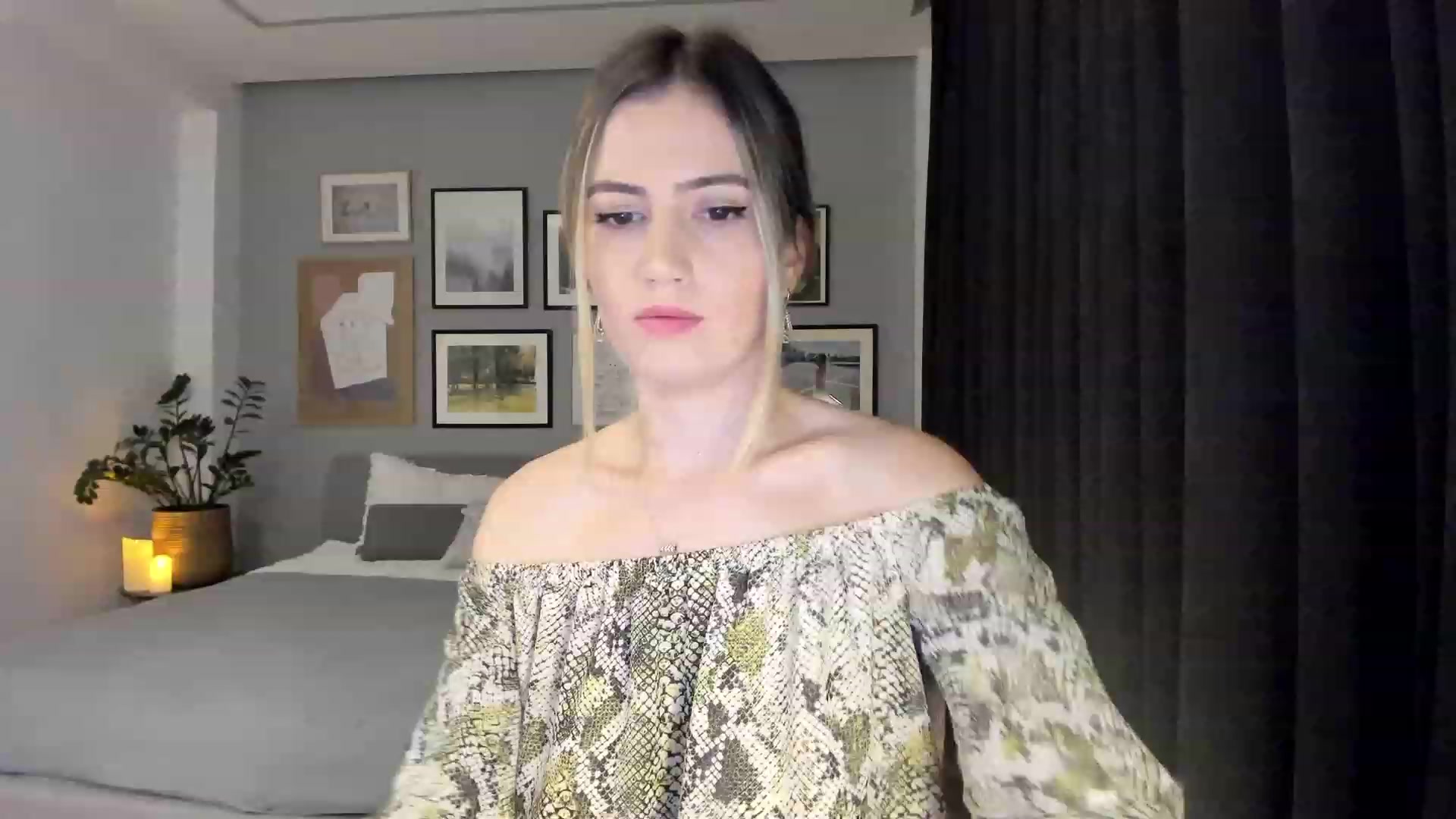 Gallery image thumbnail from happyendings_'s myfreecams stream on, 10/18/2023, 02:42 image 16 of 20