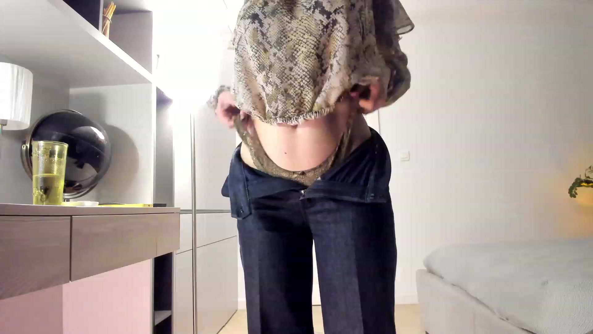 Gallery image thumbnail from happyendings_'s myfreecams stream on, 10/18/2023, 02:42 image 12 of 20