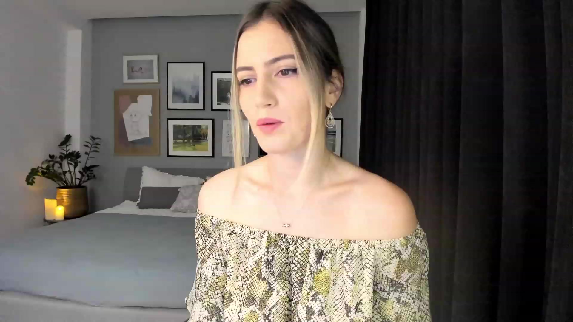 Gallery image thumbnail from happyendings_'s myfreecams stream on, 10/18/2023, 02:42 image 4 of 20
