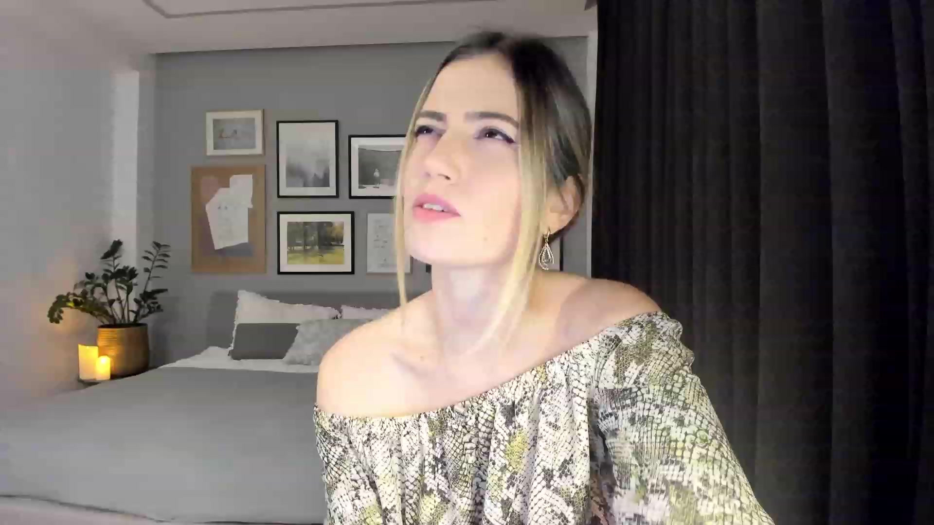 Gallery image thumbnail from happyendings_'s myfreecams stream on, 10/18/2023, 02:42 image 18 of 20