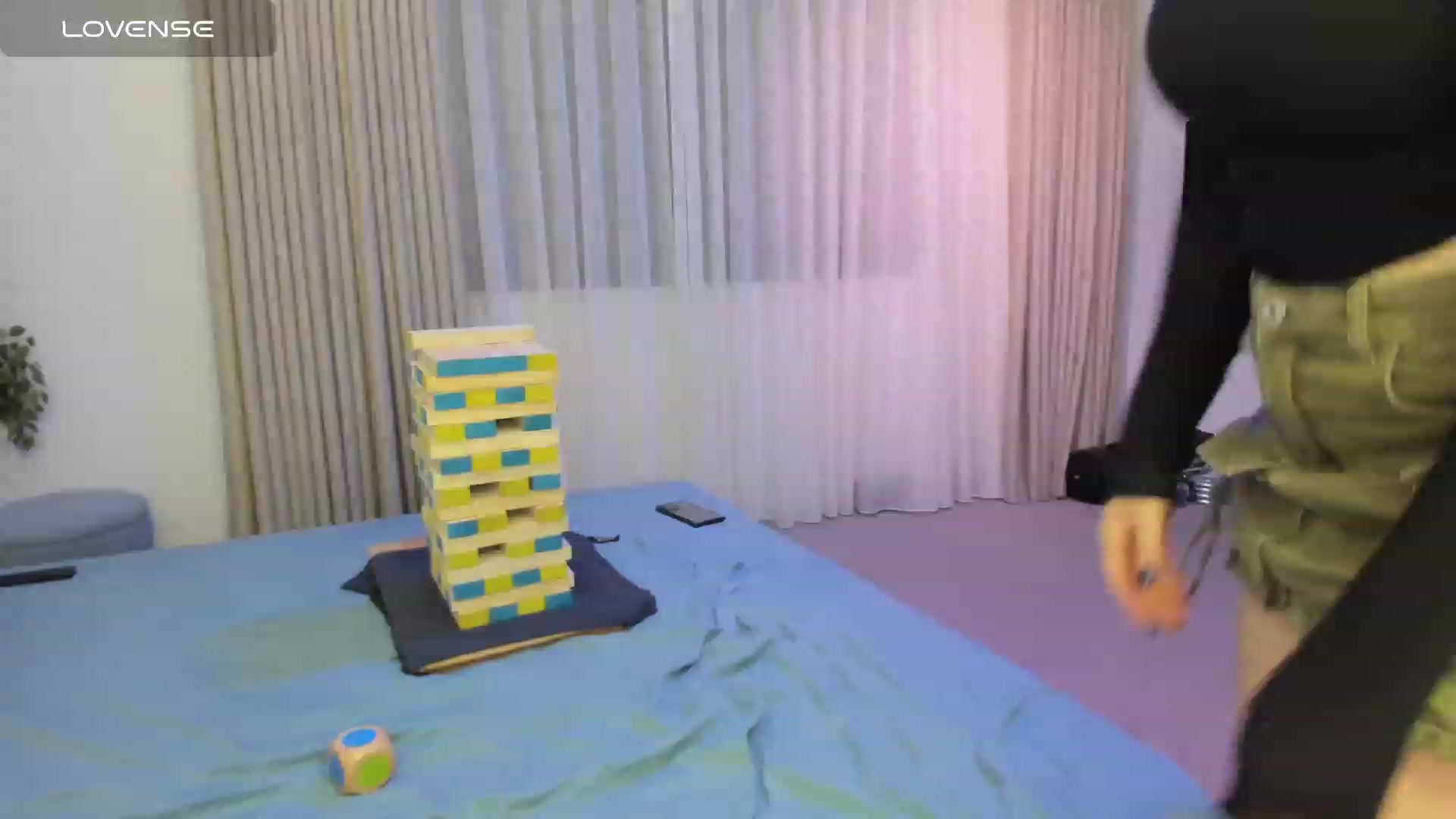 Gallery image thumbnail from happyendings_'s myfreecams stream on, 10/28/2023, 03:36 image 8 of 20