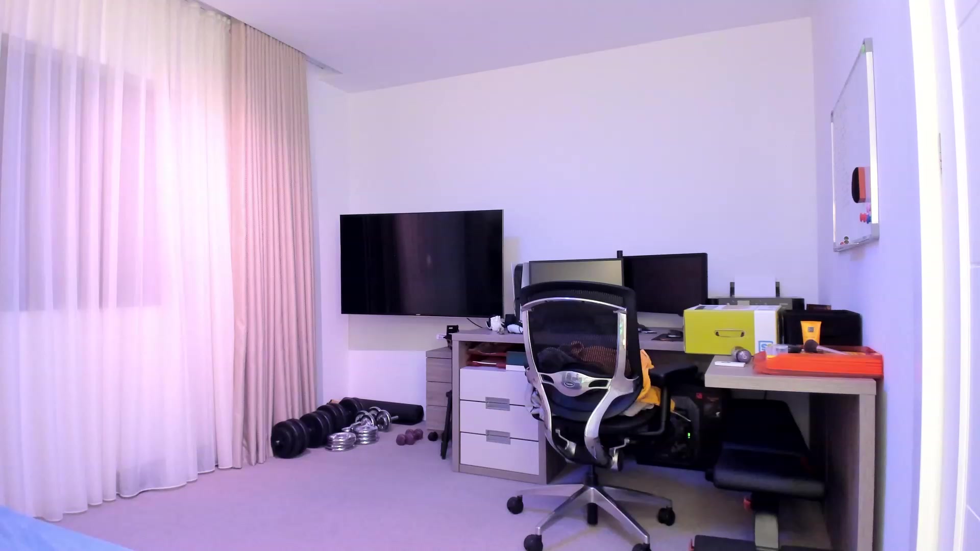 Gallery image thumbnail from happyendings_'s myfreecams stream on, 10/28/2023, 04:43 image 14 of 20