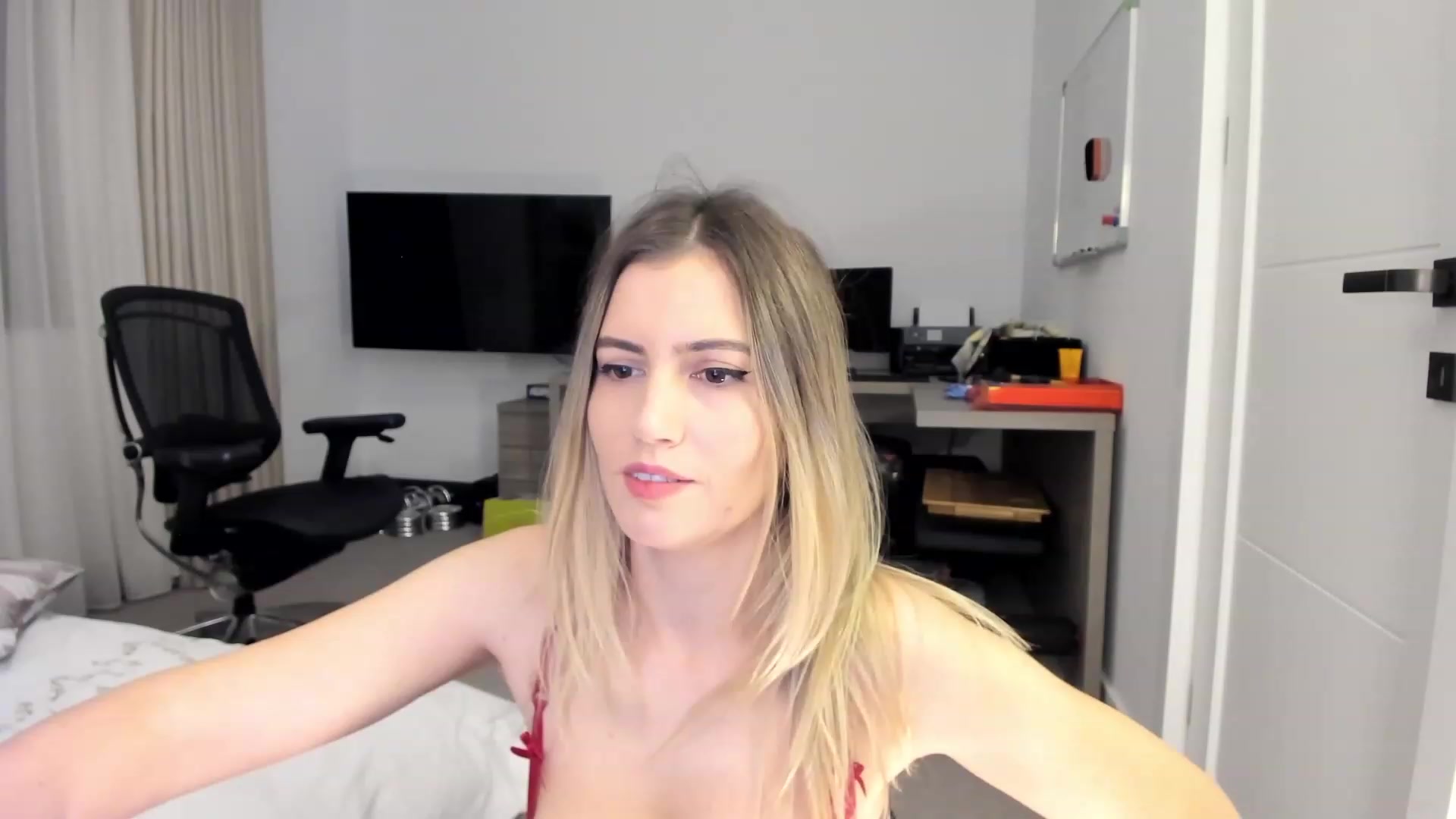 Gallery image thumbnail from happyendings_'s myfreecams stream on, 11/07/2023, 05:39 image 15 of 20