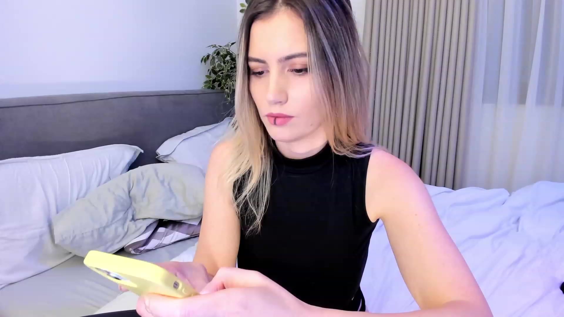 Gallery image thumbnail from happyendings_'s myfreecams stream on, 11/09/2023, 06:17 image 13 of 20