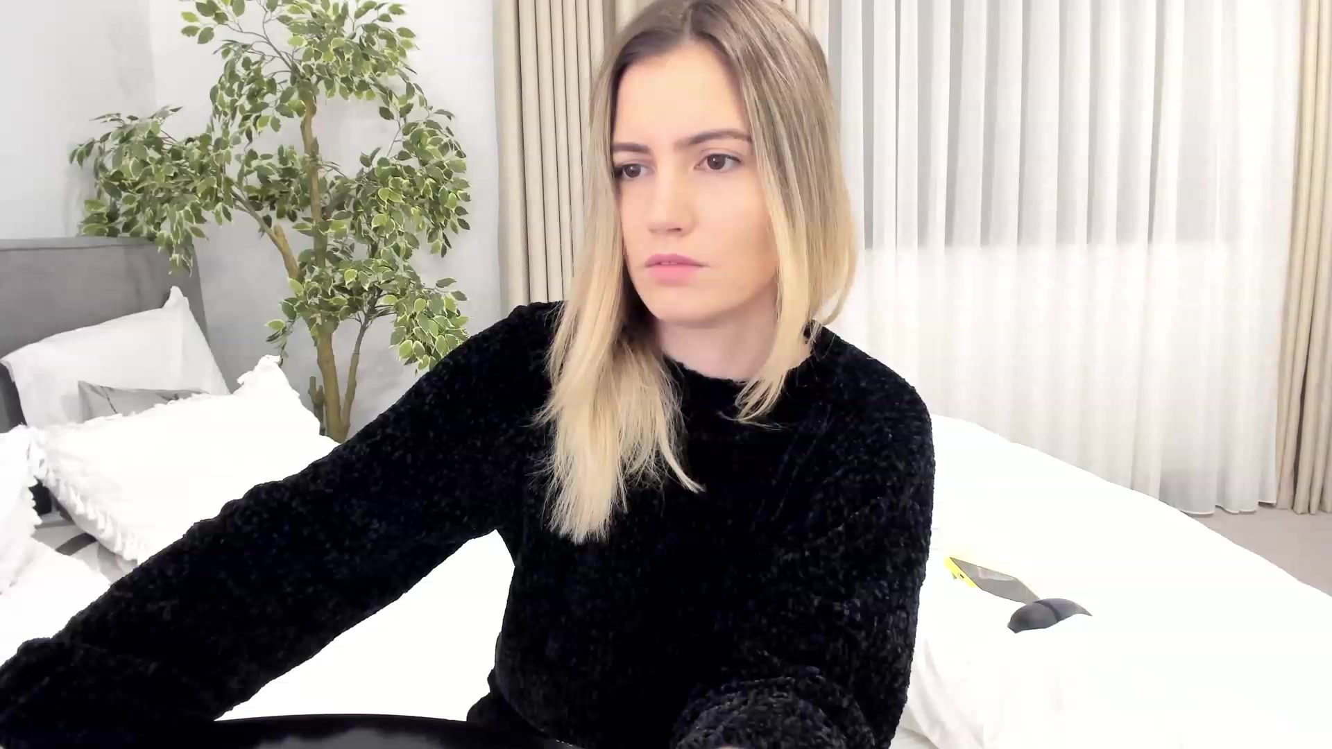 Gallery image thumbnail from happyendings_'s myfreecams stream on, 11/13/2023, 03:58 image 13 of 20