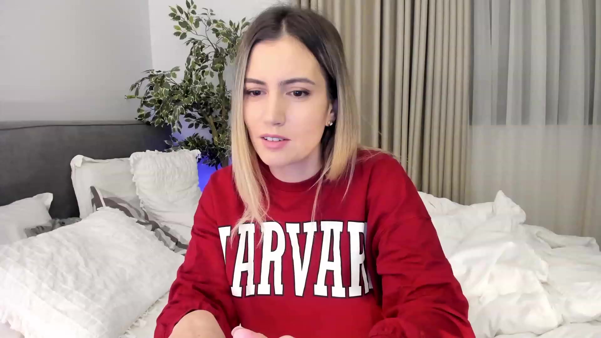 Gallery image thumbnail from happyendings_'s myfreecams stream on, 11/17/2023, 05:02 image 1 of 20