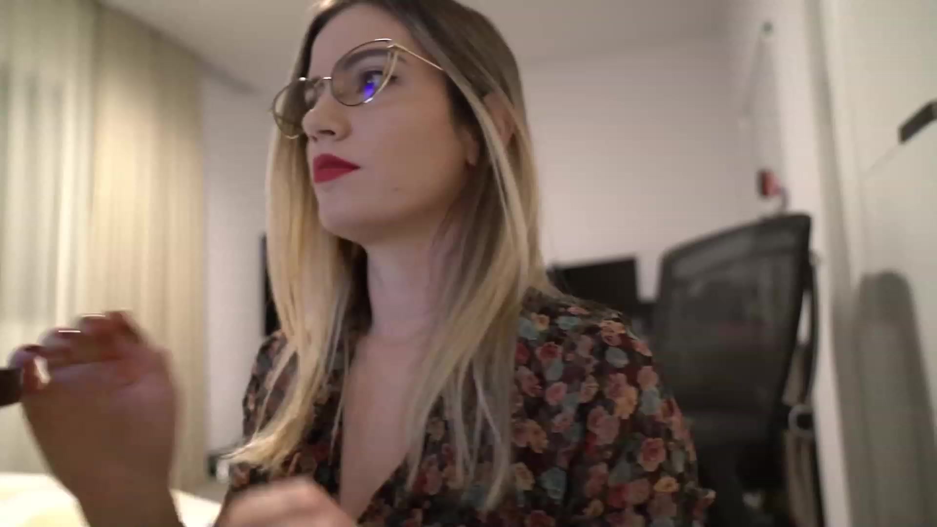 Gallery image thumbnail from happyendings_'s myfreecams stream on, 11/29/2023, 04:57 image 15 of 20