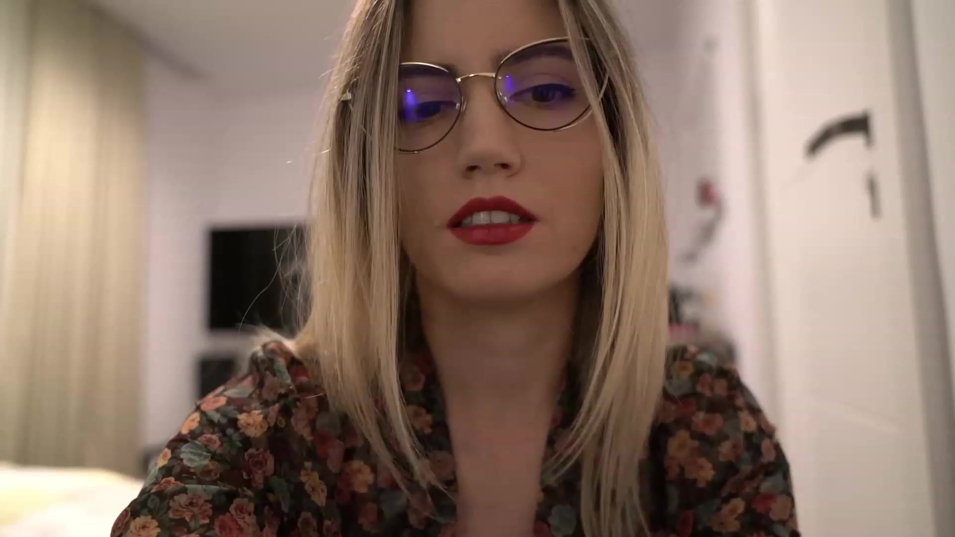 Gallery image thumbnail from happyendings_'s myfreecams stream on, 11/29/2023, 06:08 image 9 of 20