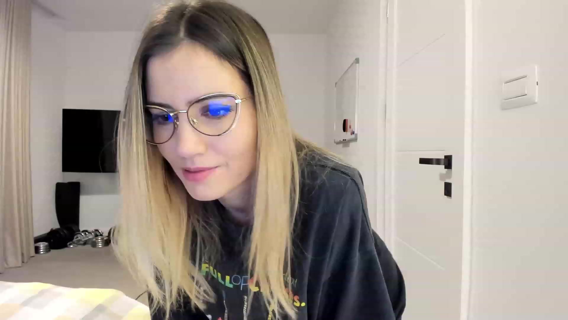 Gallery image thumbnail from happyendings_'s myfreecams stream on, 11/30/2023, 05:02 image 13 of 20