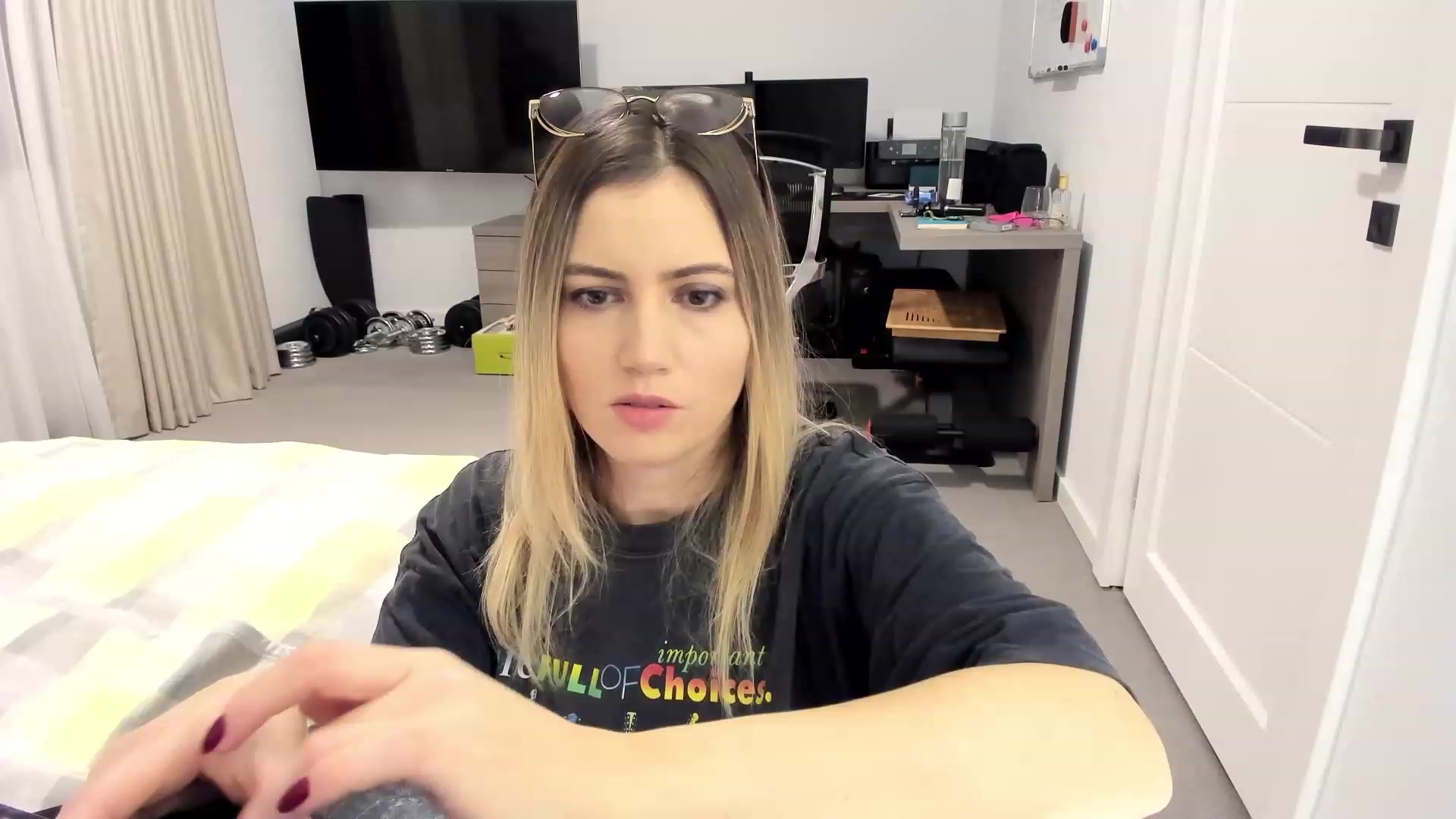 Gallery image thumbnail from happyendings_'s myfreecams stream on, 11/30/2023, 05:02 image 5 of 20