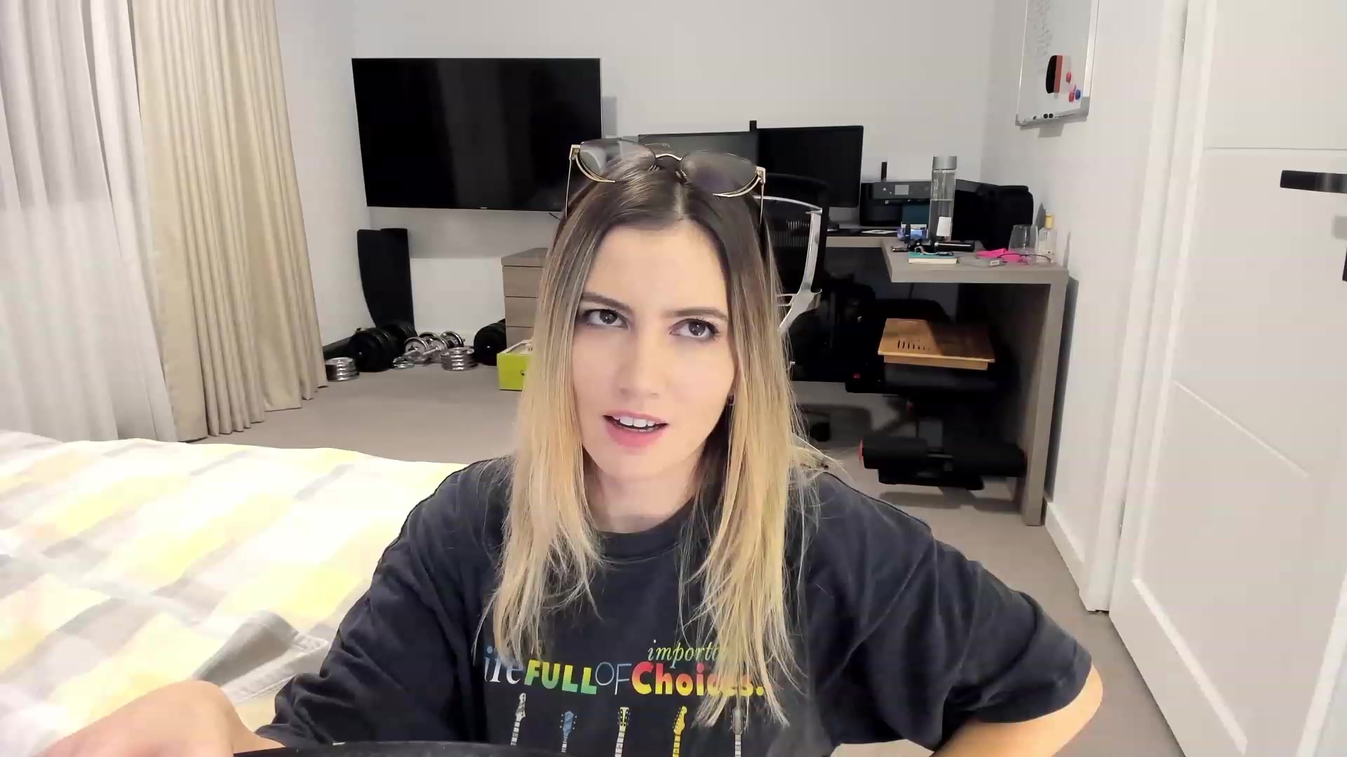 Gallery image thumbnail from happyendings_'s myfreecams stream on, 11/30/2023, 05:02 image 6 of 20