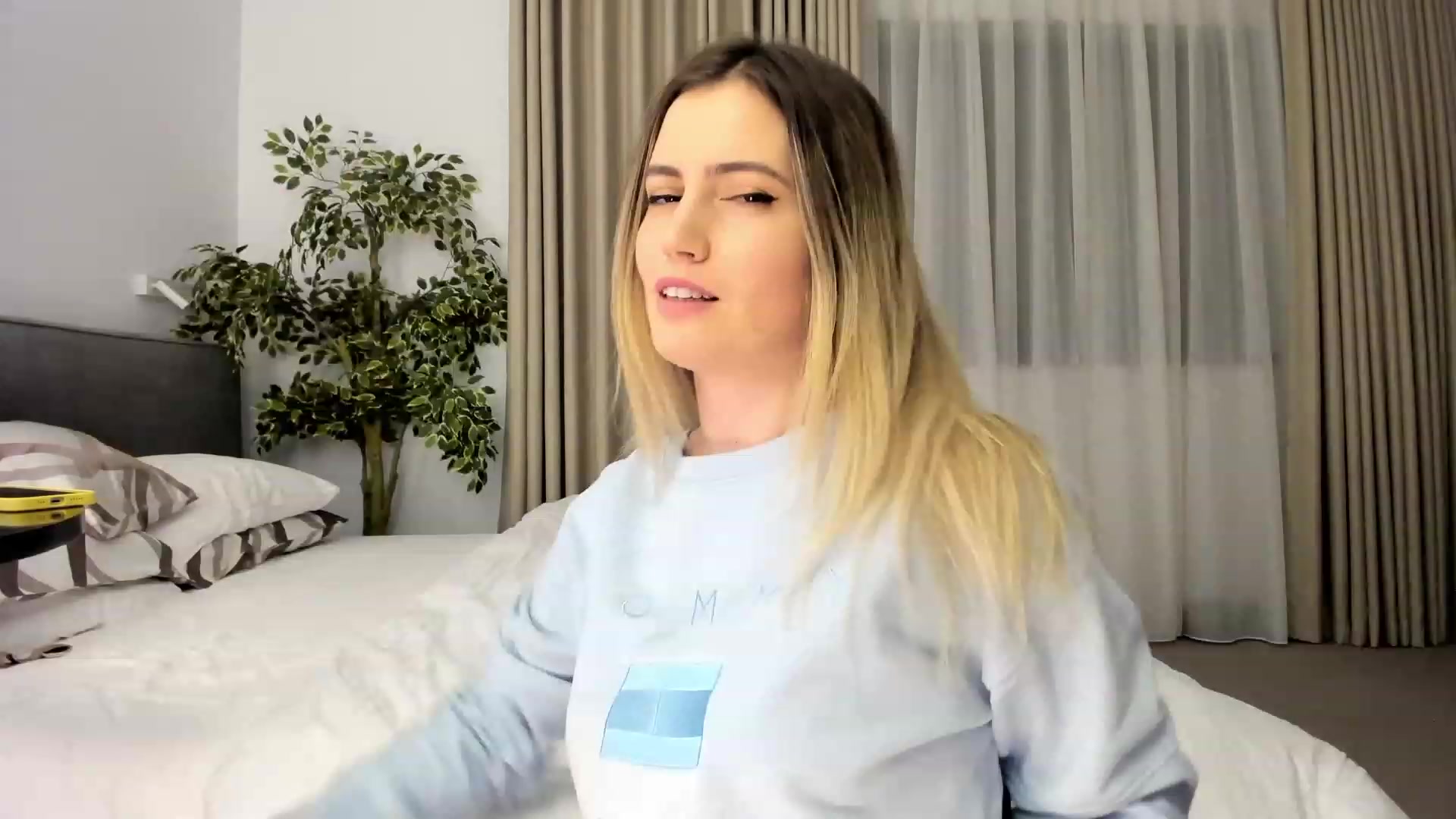Gallery image thumbnail from happyendings_'s myfreecams stream on, 12/13/2023, 05:59 image 1 of 20