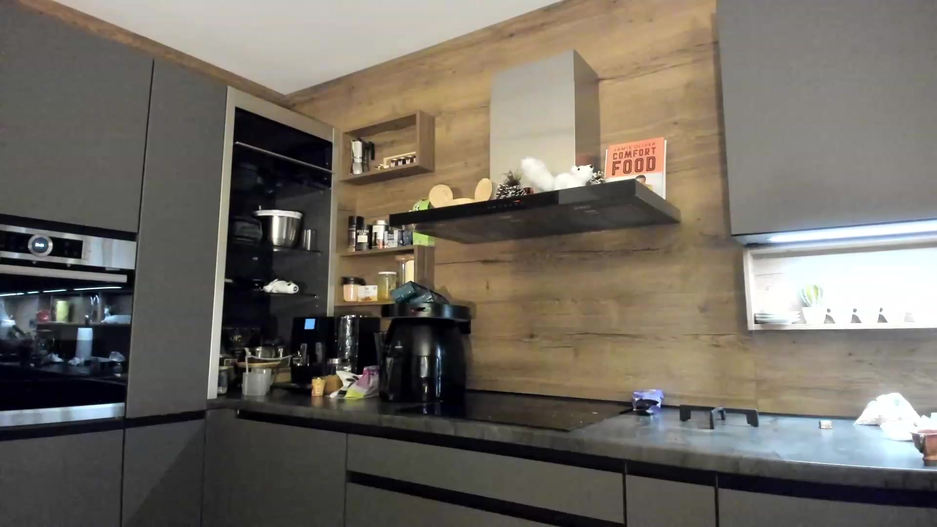 Gallery image thumbnail from happyendings_'s myfreecams stream on, 12/17/2023, 04:56 image 17 of 20