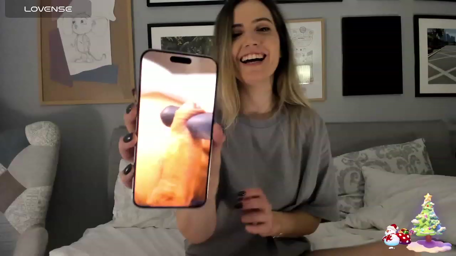 Gallery image thumbnail from happyendings_'s myfreecams stream on, 12/21/2023, 04:54 image 10 of 20