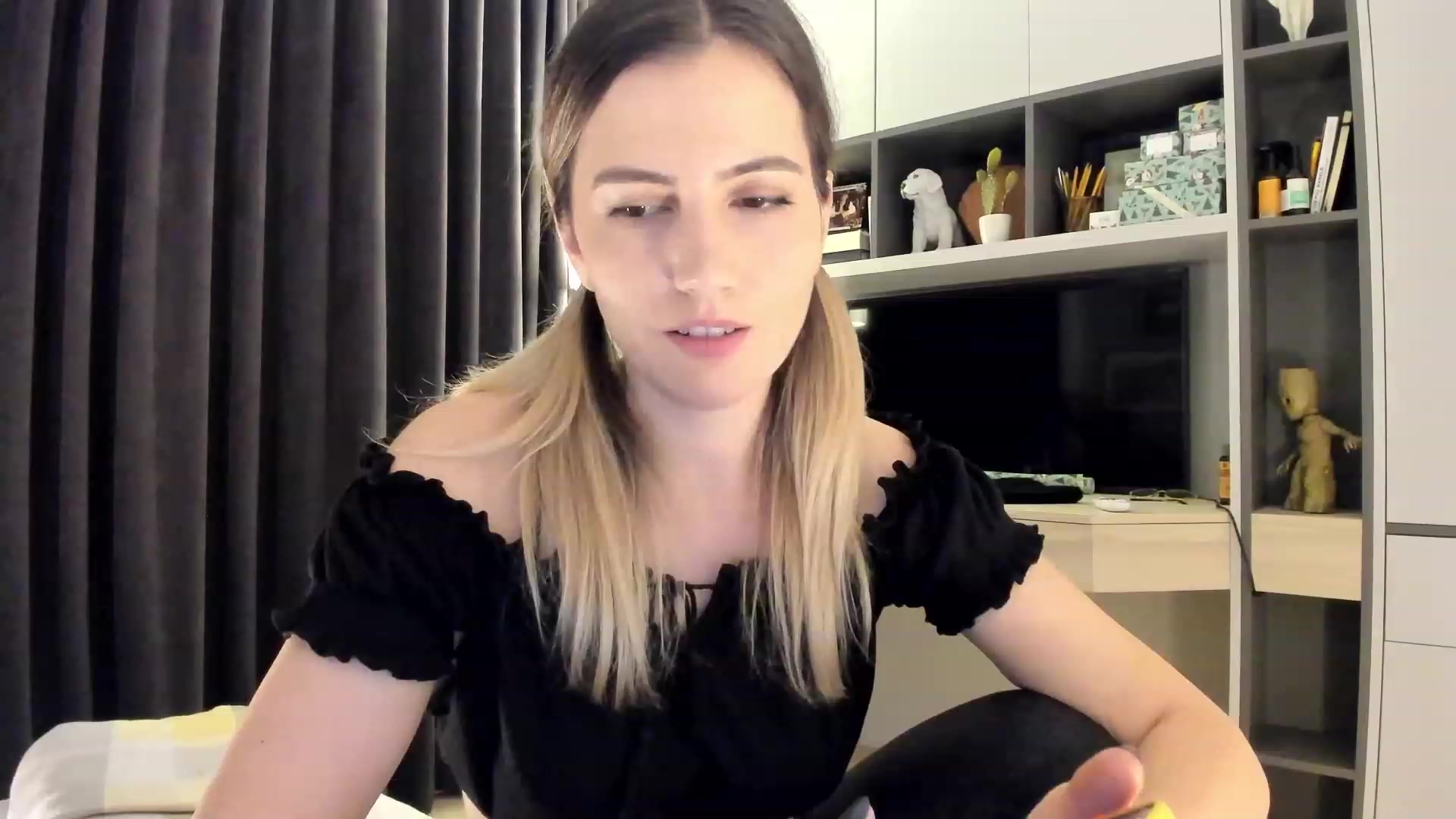 Gallery image thumbnail from happyendings_'s myfreecams stream on, 12/22/2023, 04:49 image 4 of 20